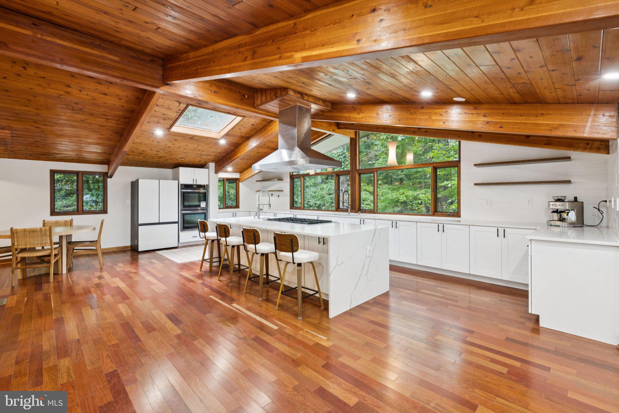 RESTON - Residential