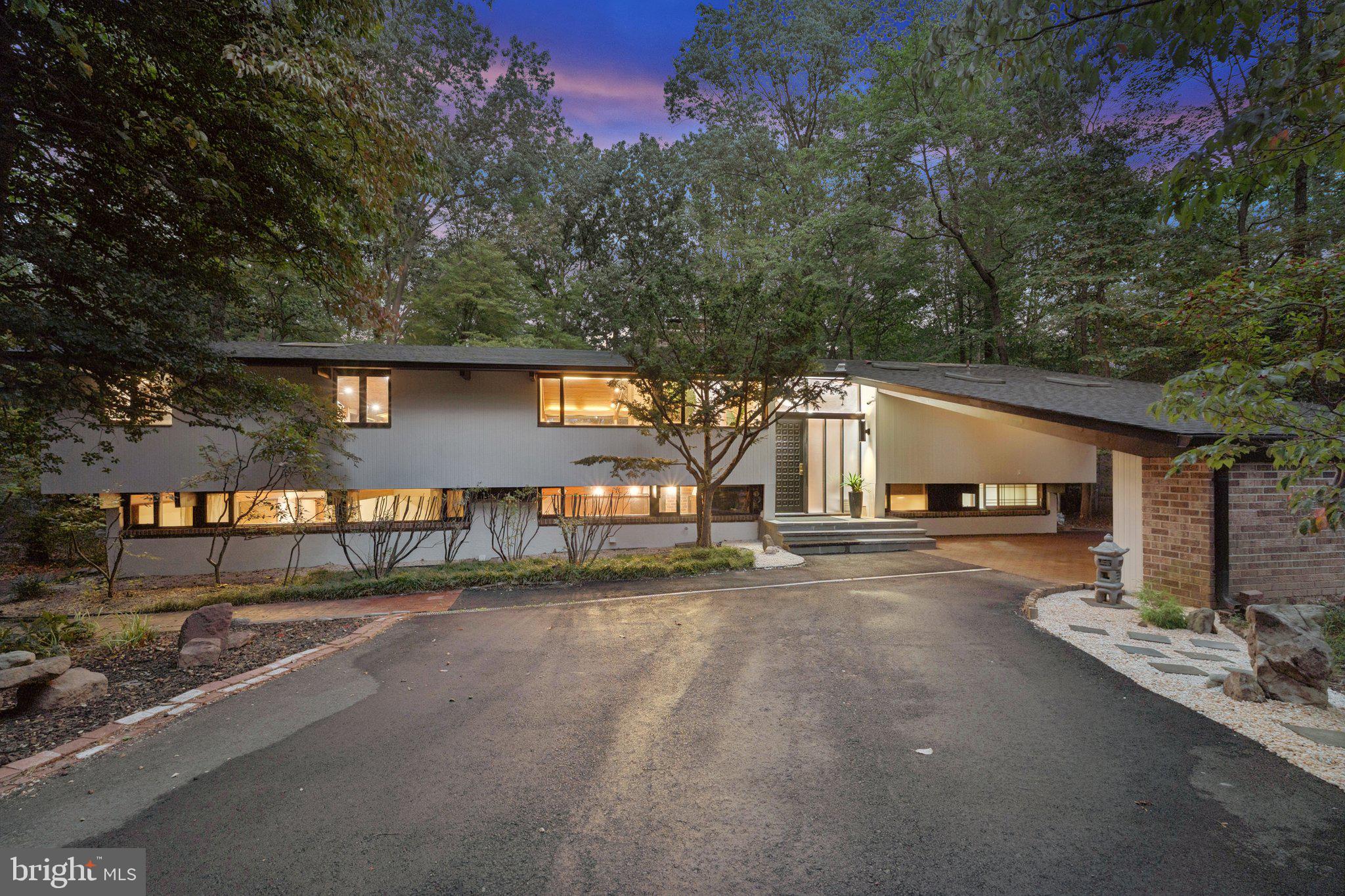RESTON - Residential