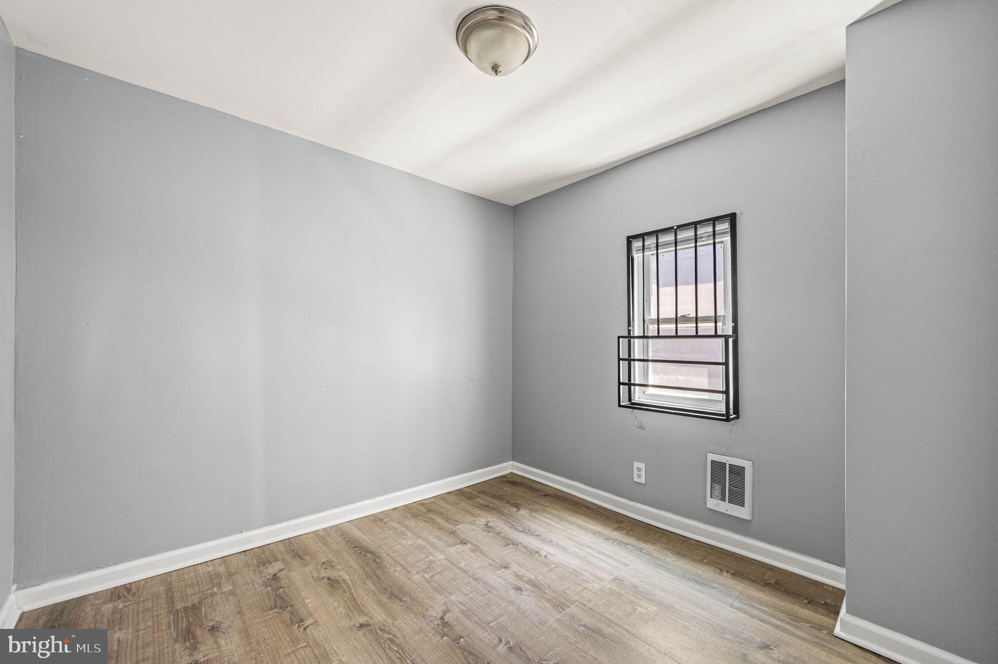 KENSINGTON - Residential