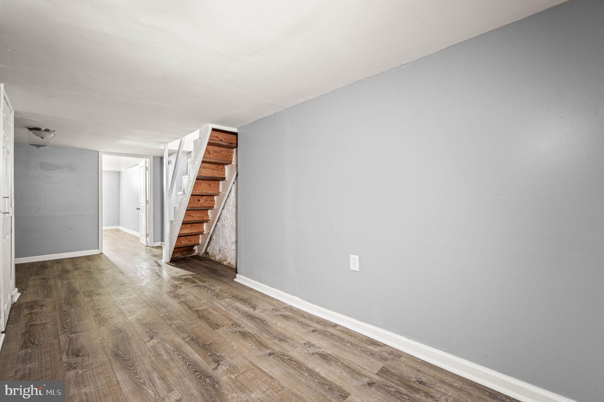 KENSINGTON - Residential