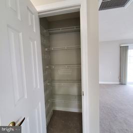 SUMMERLAKE - Residential Lease