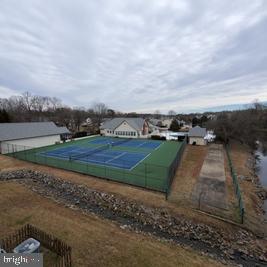 SUMMERLAKE - Residential Lease