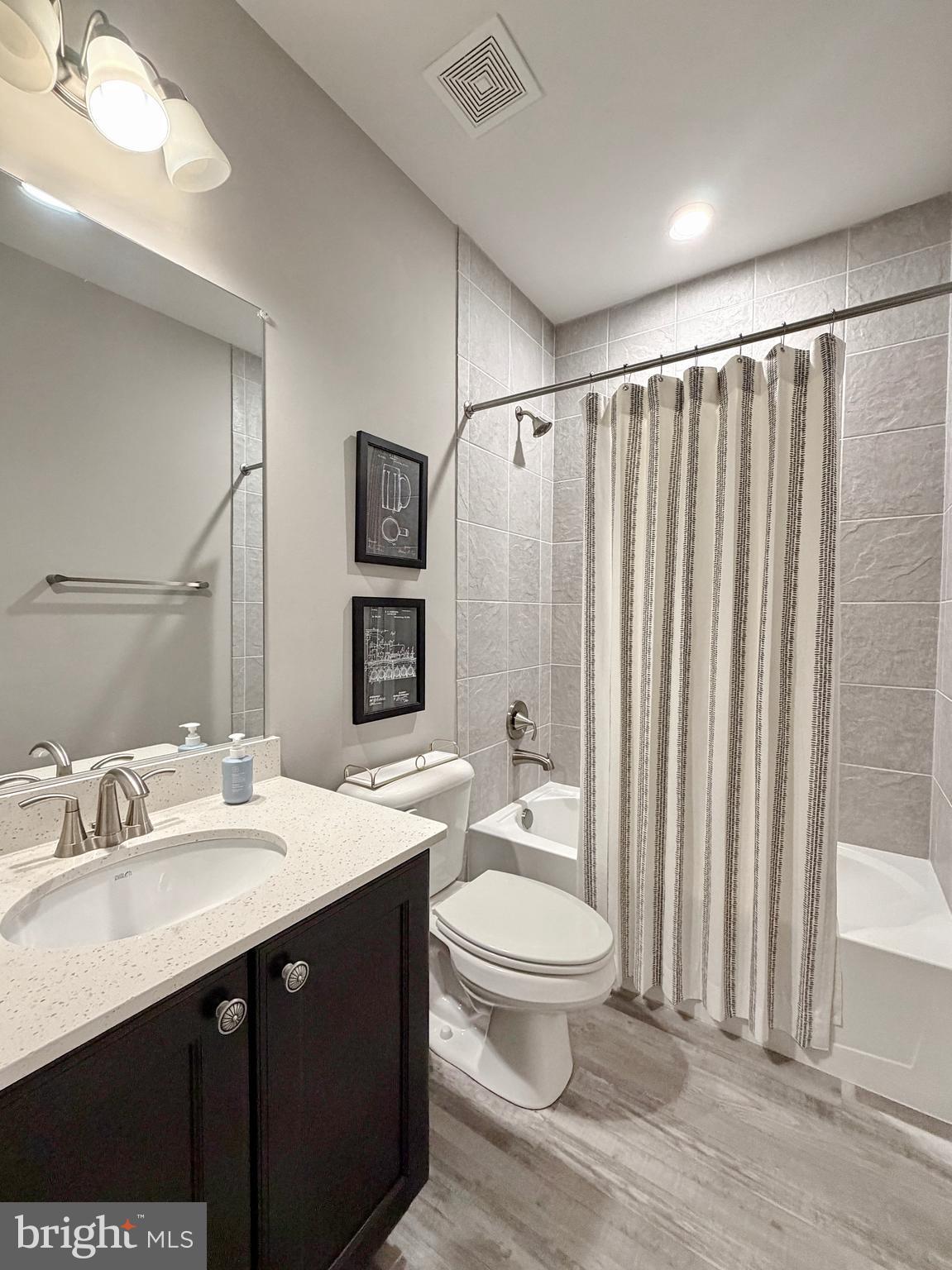 SIGNATURE CLUB - Residential