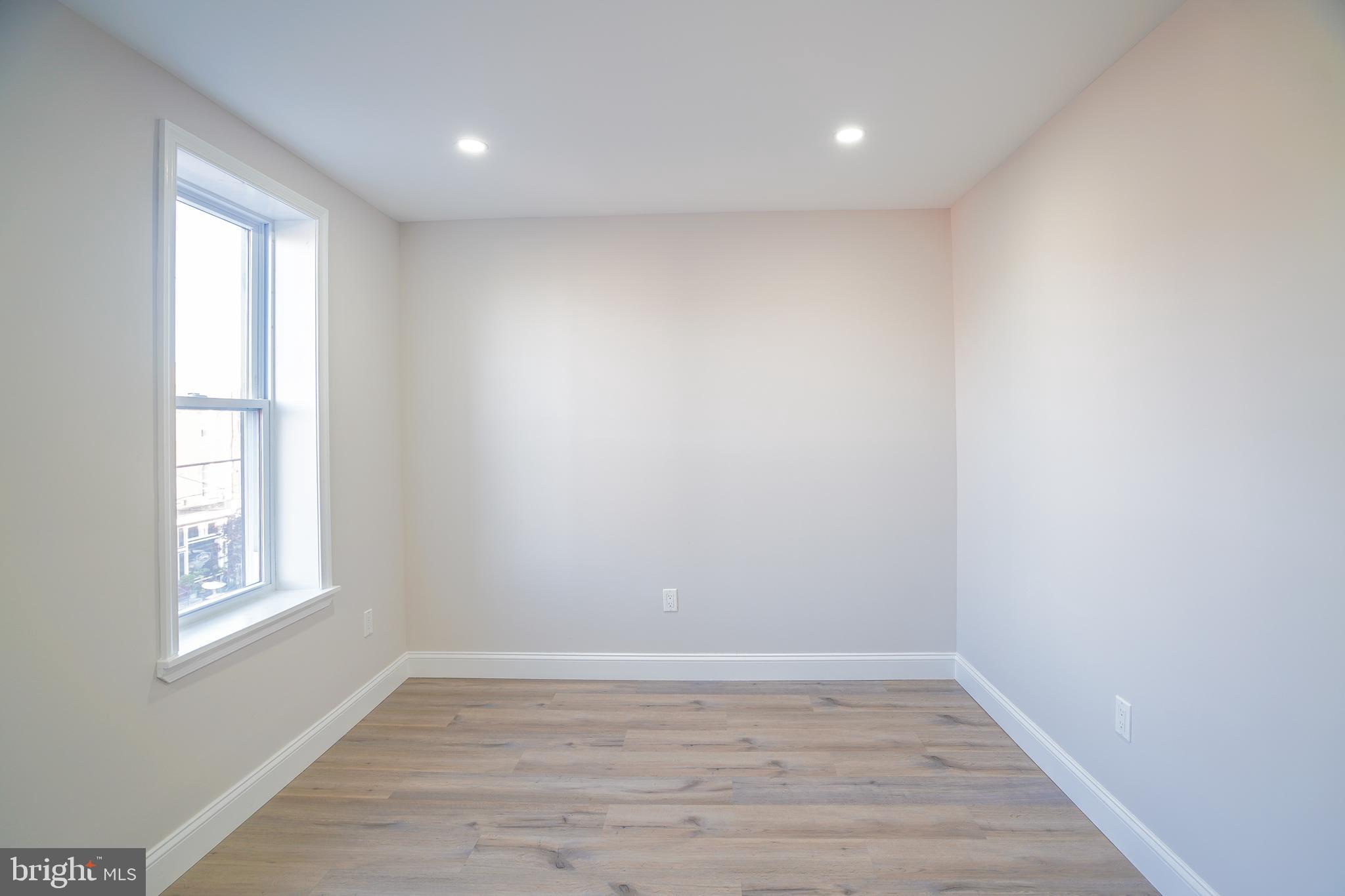 WEST PASSYUNK - Residential Income