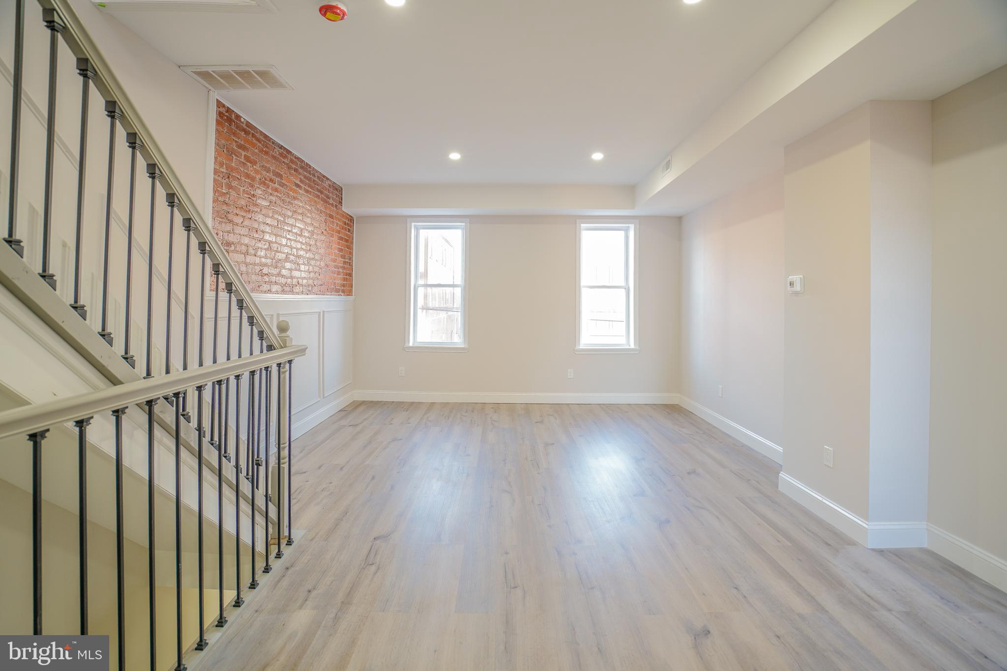 WEST PASSYUNK - Residential Income