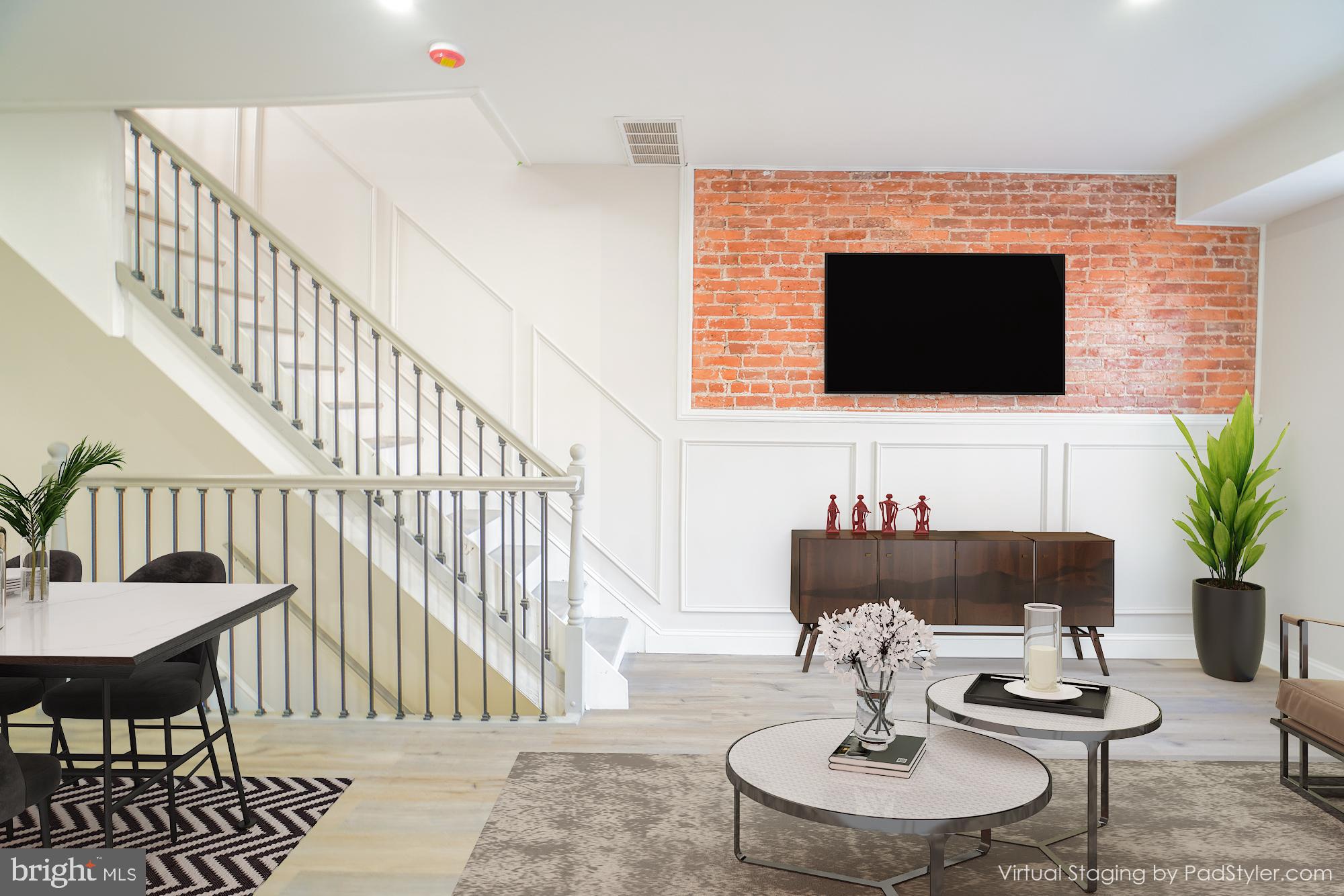 WEST PASSYUNK - Residential Income