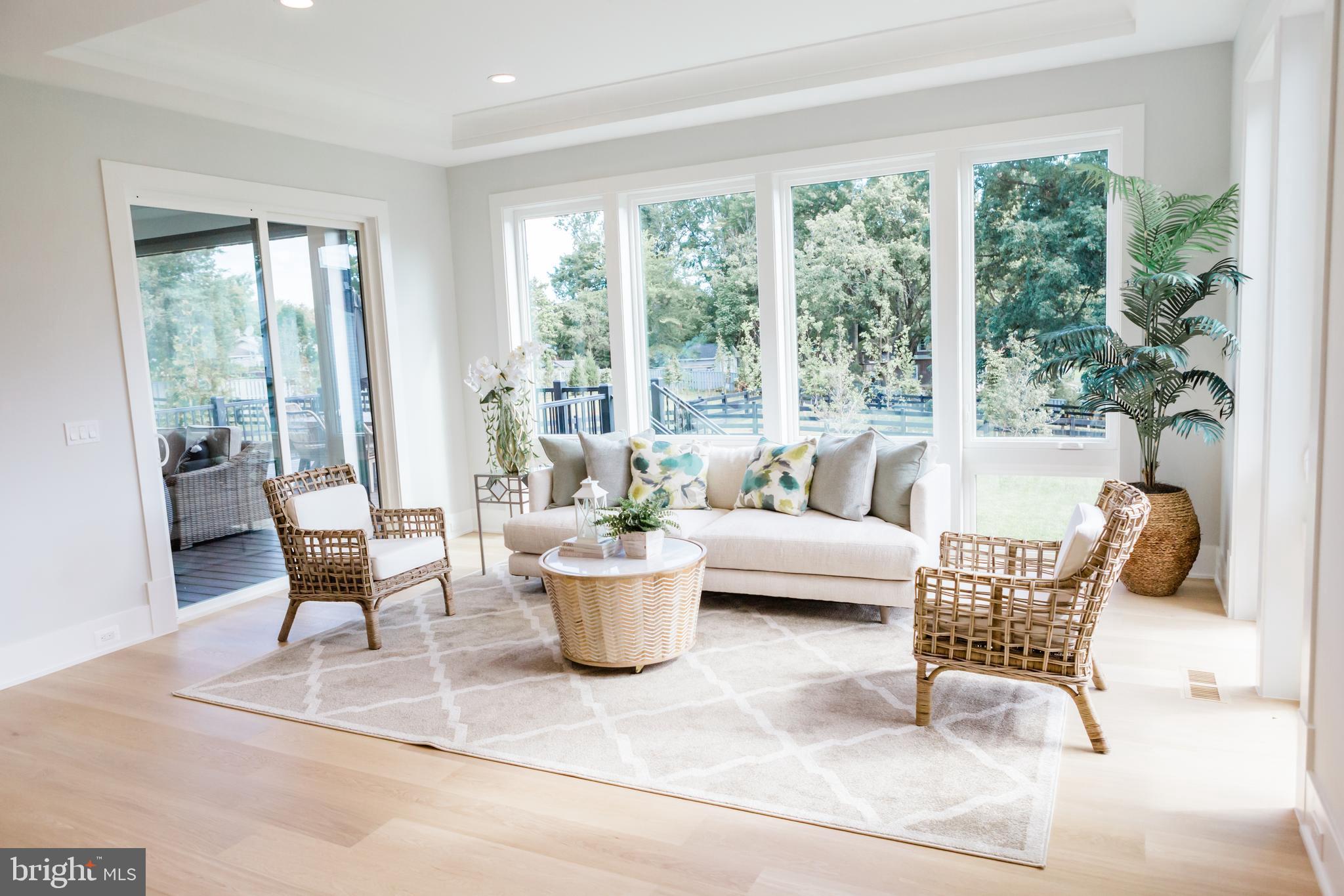 WILLOW WOODS - Residential