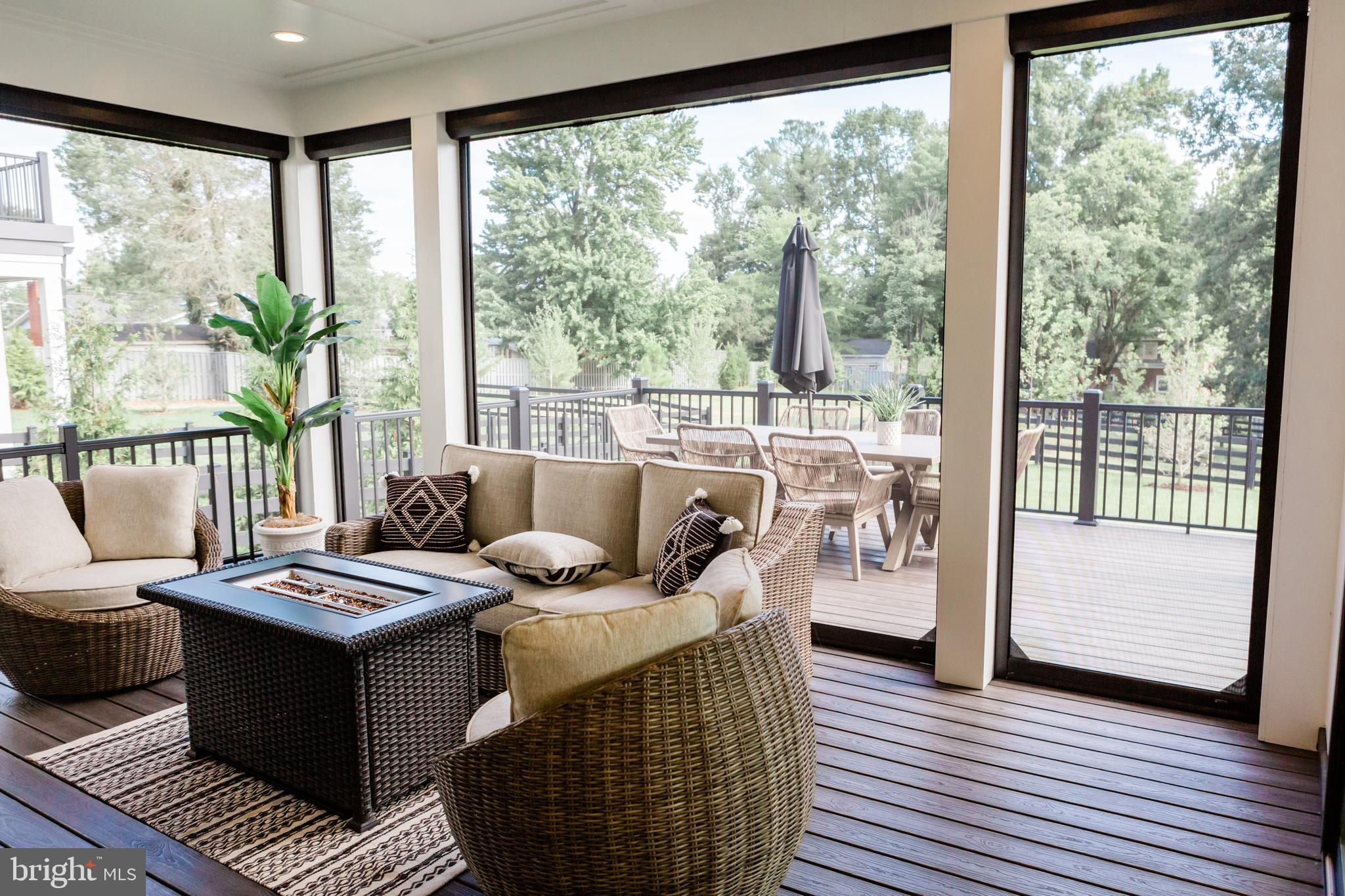WILLOW WOODS - Residential