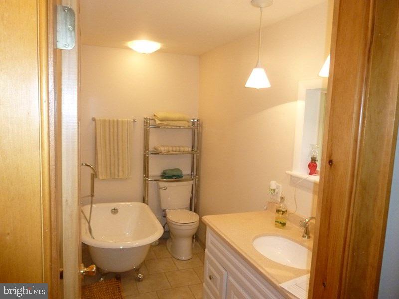 EAST HOPEWELL TWP - Residential