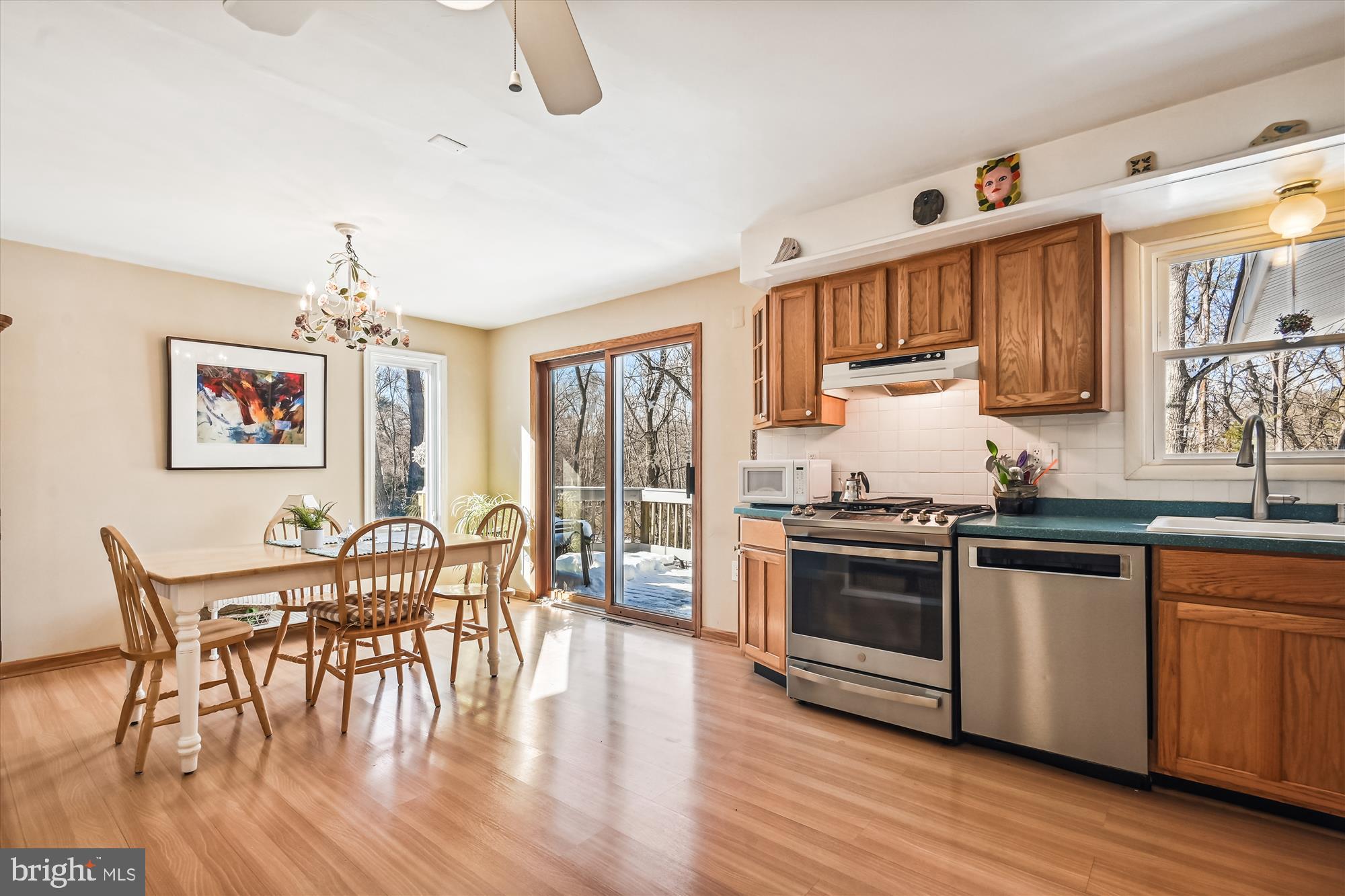 RESTON - Residential