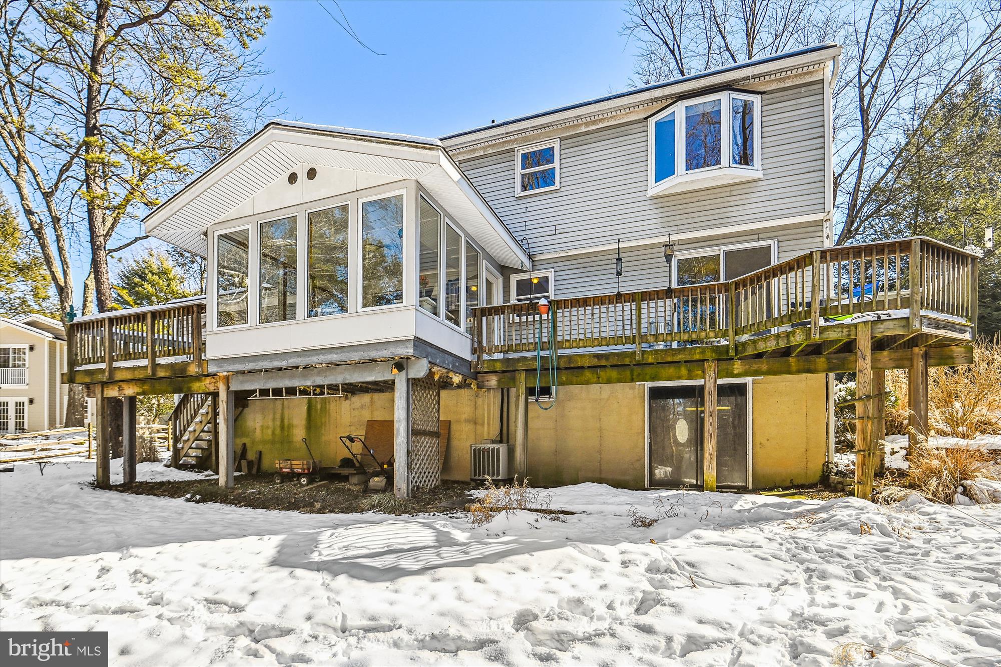 RESTON - Residential