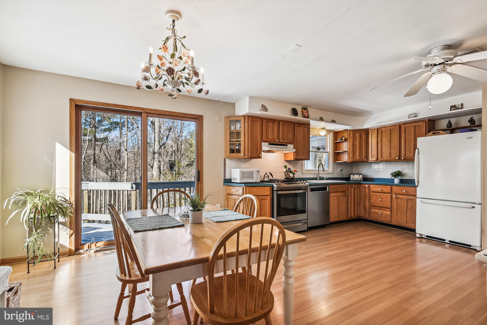 RESTON - Residential