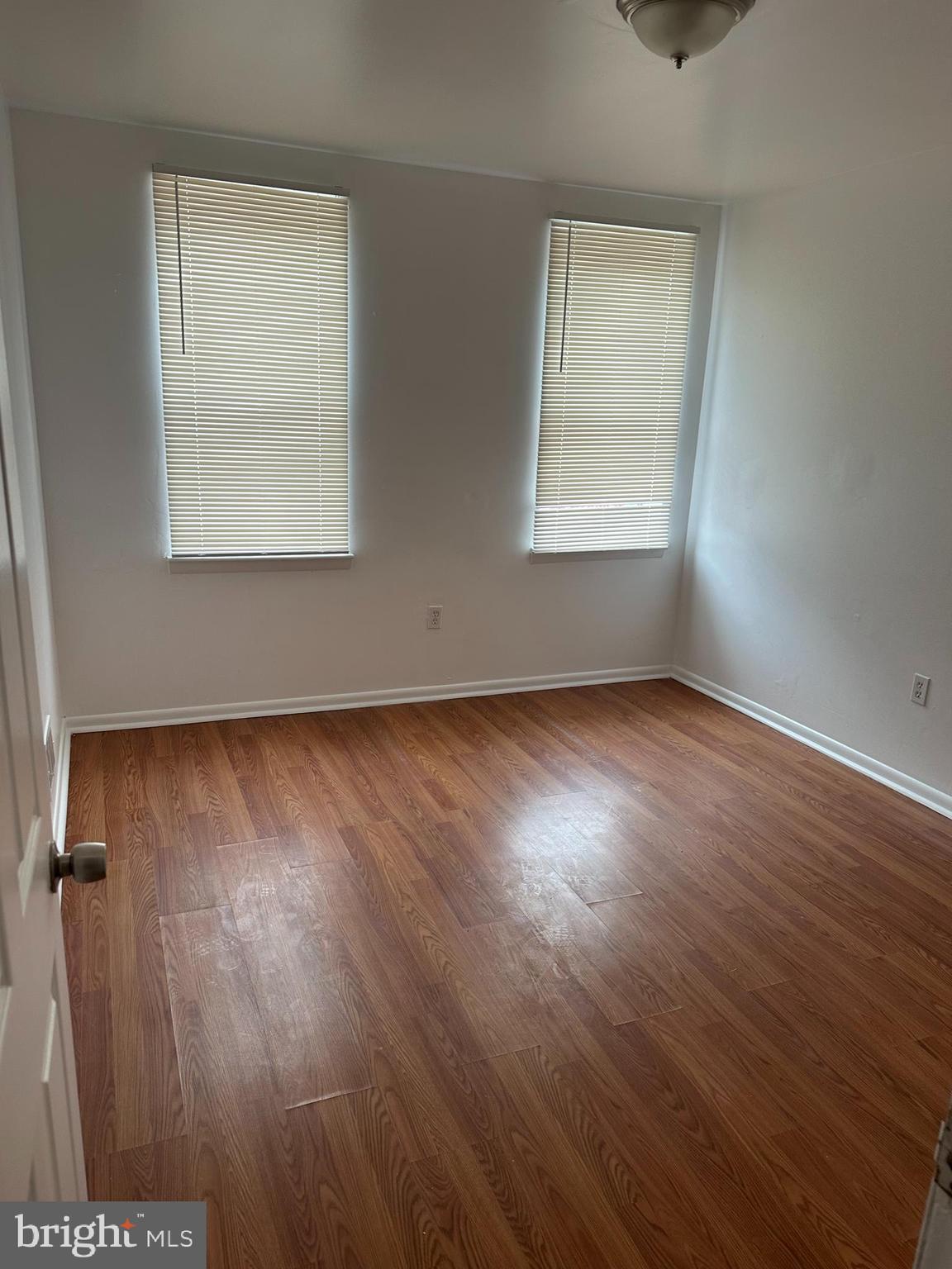 BROADWAY EAST - Residential