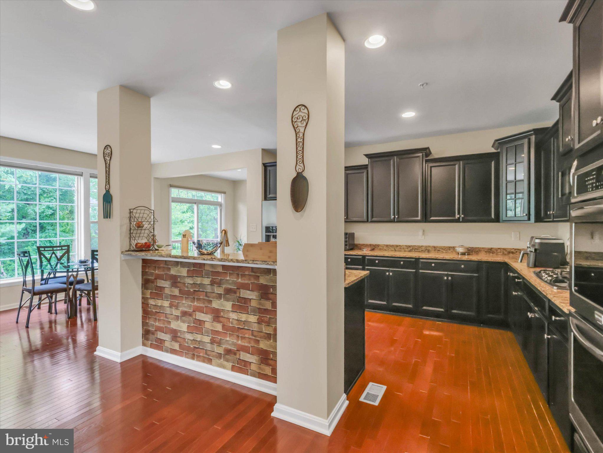 WOODMORE TOWNE CENTRE - Residential