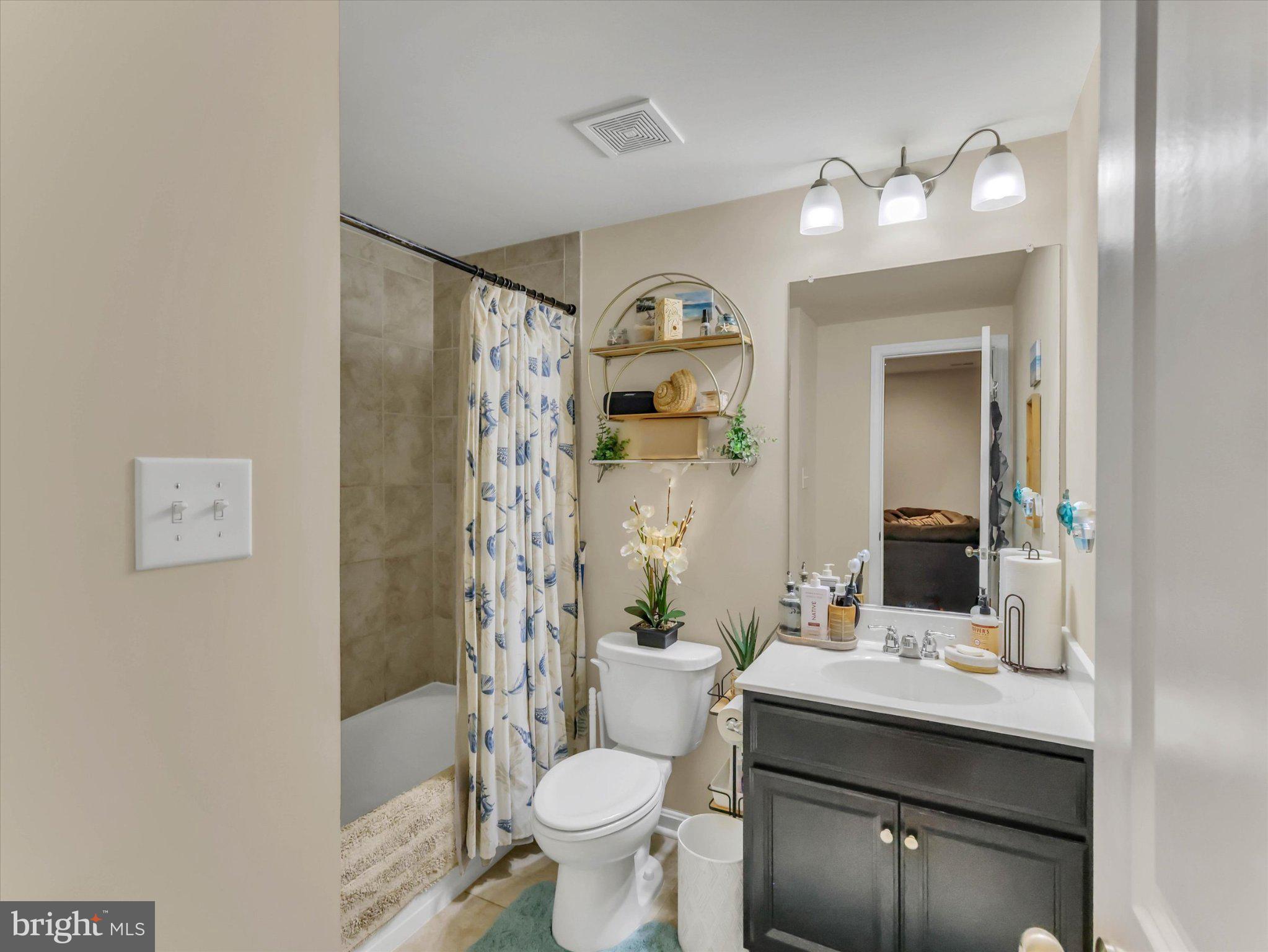 WOODMORE TOWNE CENTRE - Residential