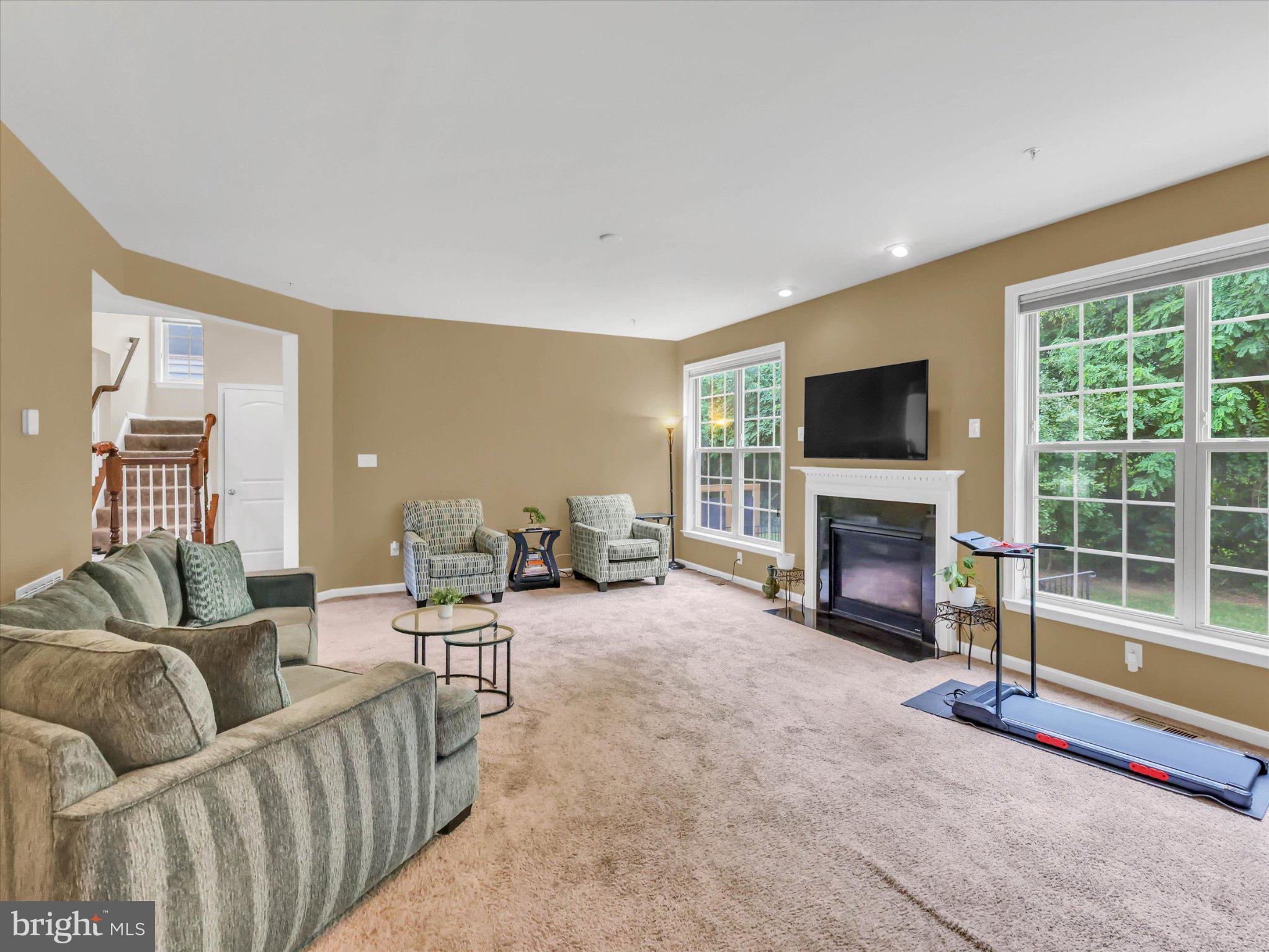 WOODMORE TOWNE CENTRE - Residential