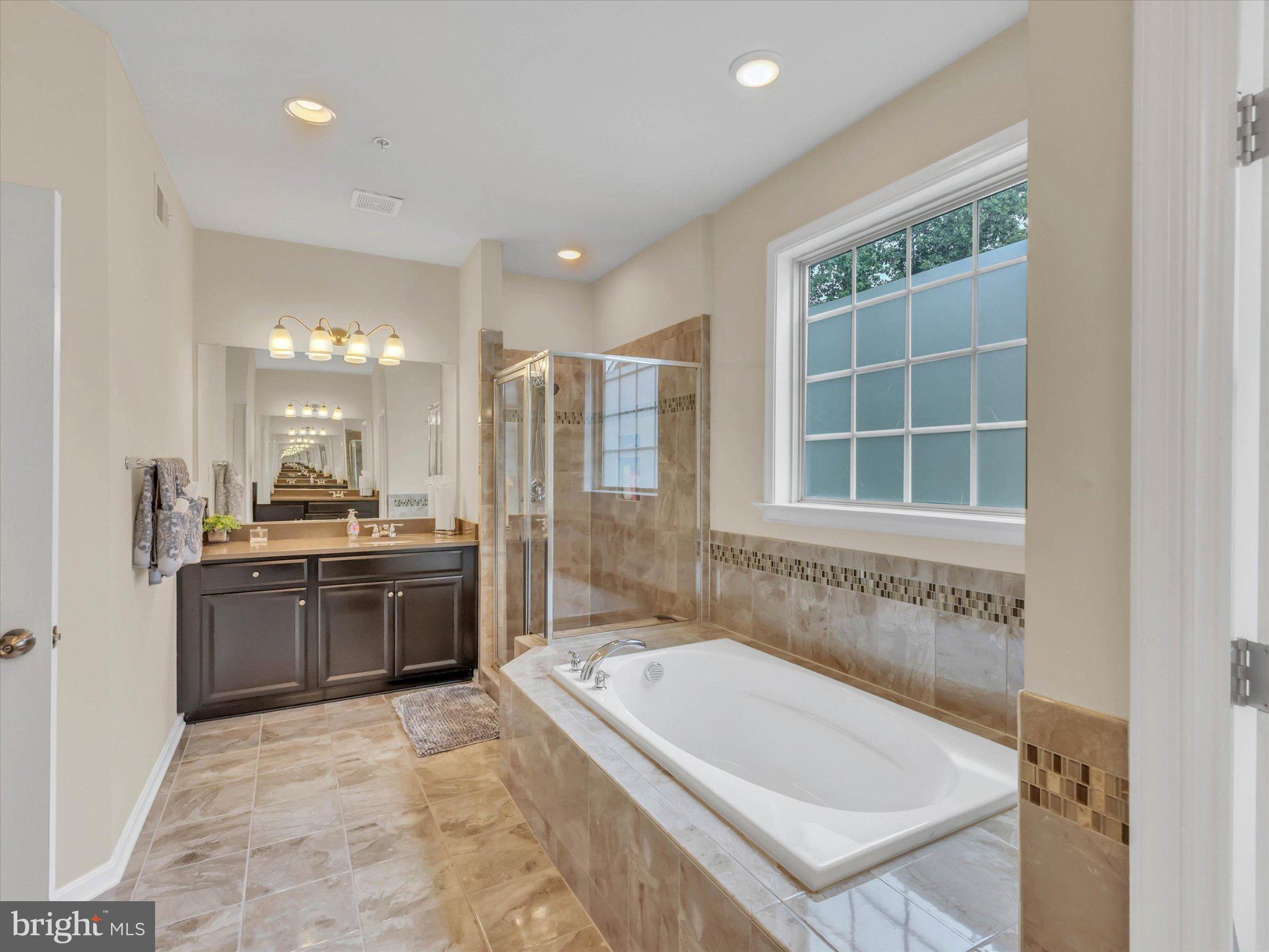 WOODMORE TOWNE CENTRE - Residential
