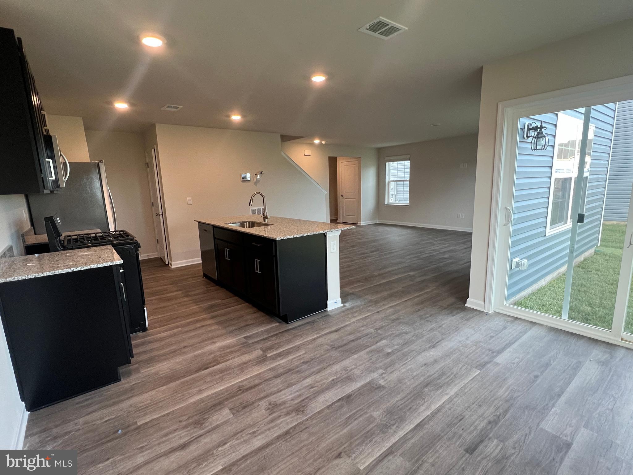 RETREAT AT WINDING CREEK - Residential Lease