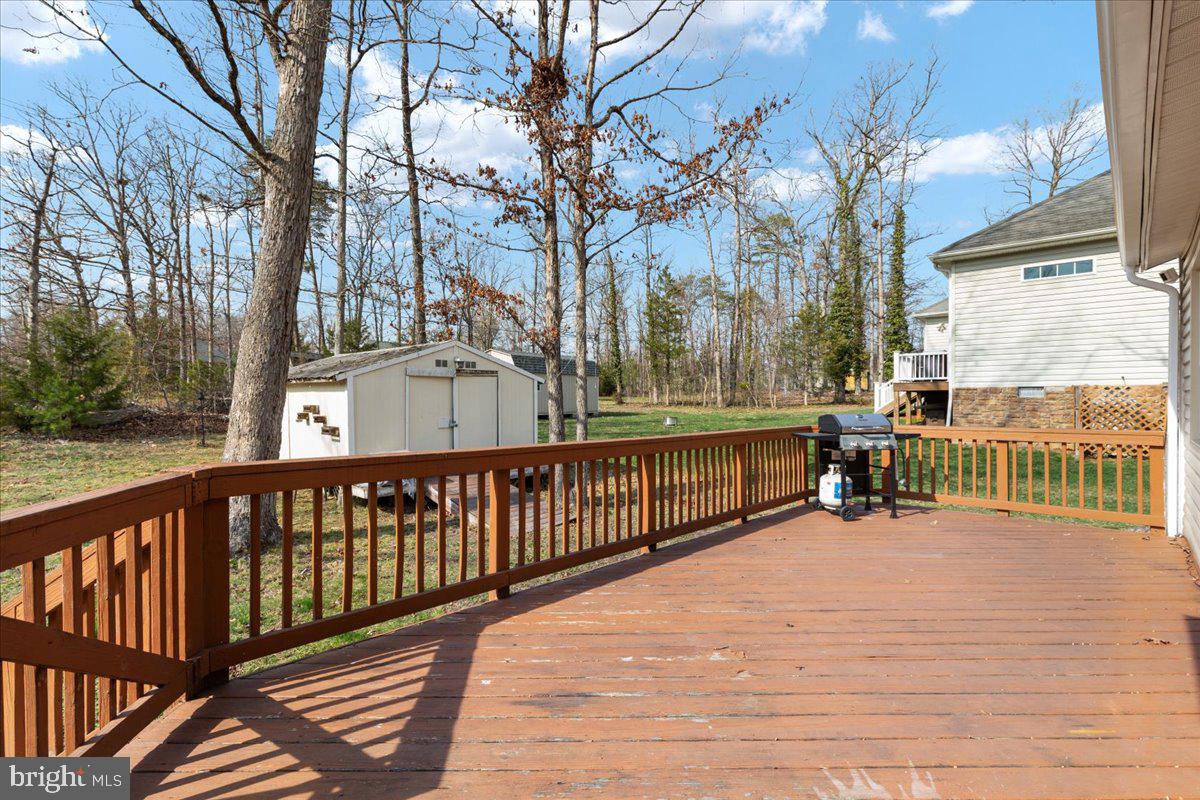LAKE OF THE WOODS - Residential