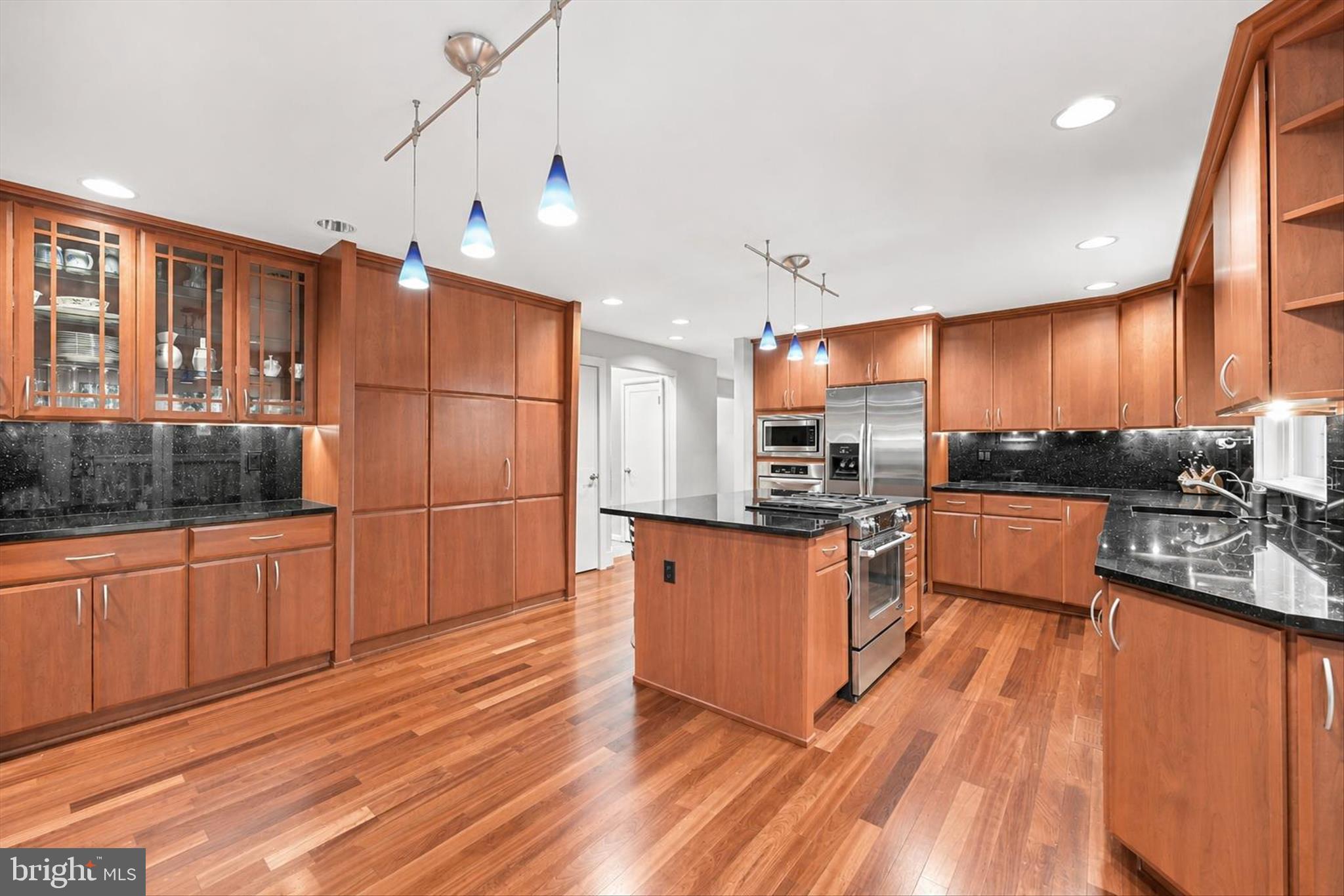 HICKORY RIDGE - Residential