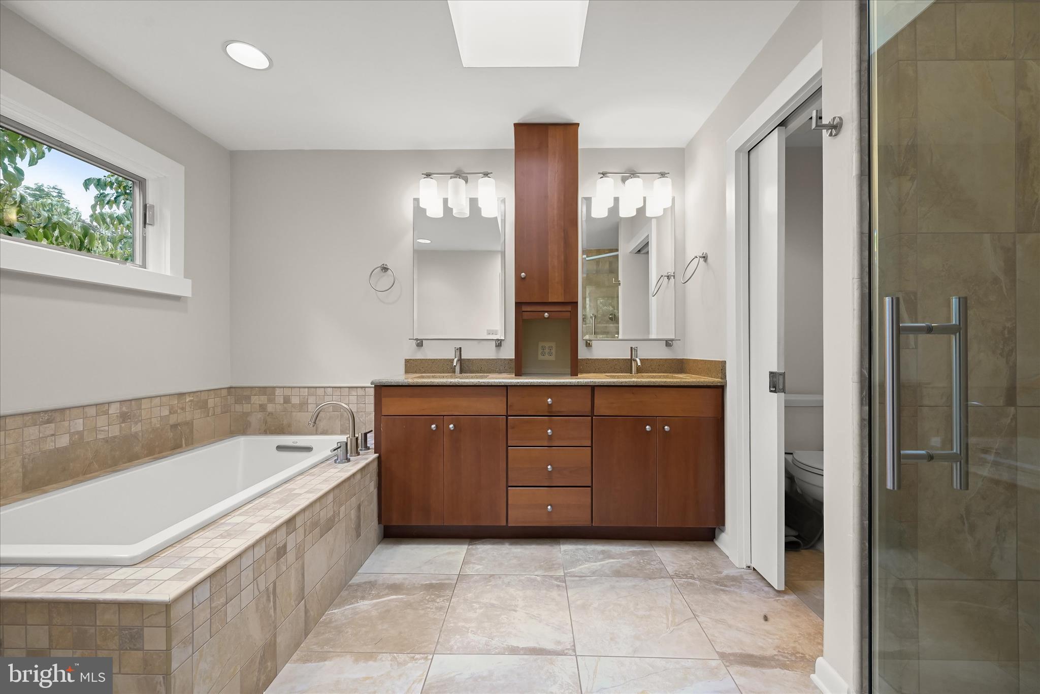 HICKORY RIDGE - Residential