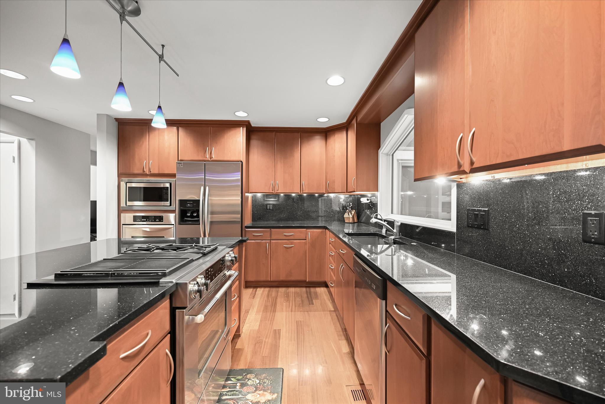 HICKORY RIDGE - Residential