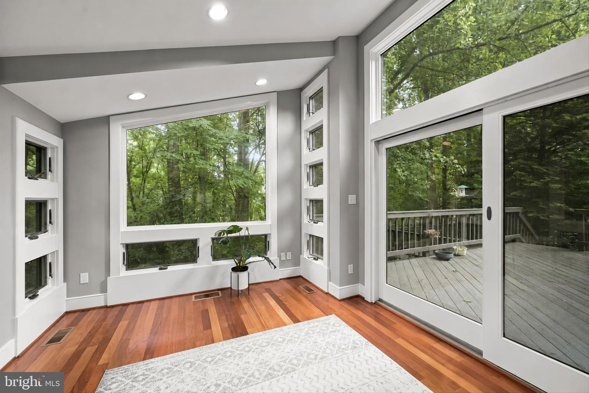 HICKORY RIDGE - Residential