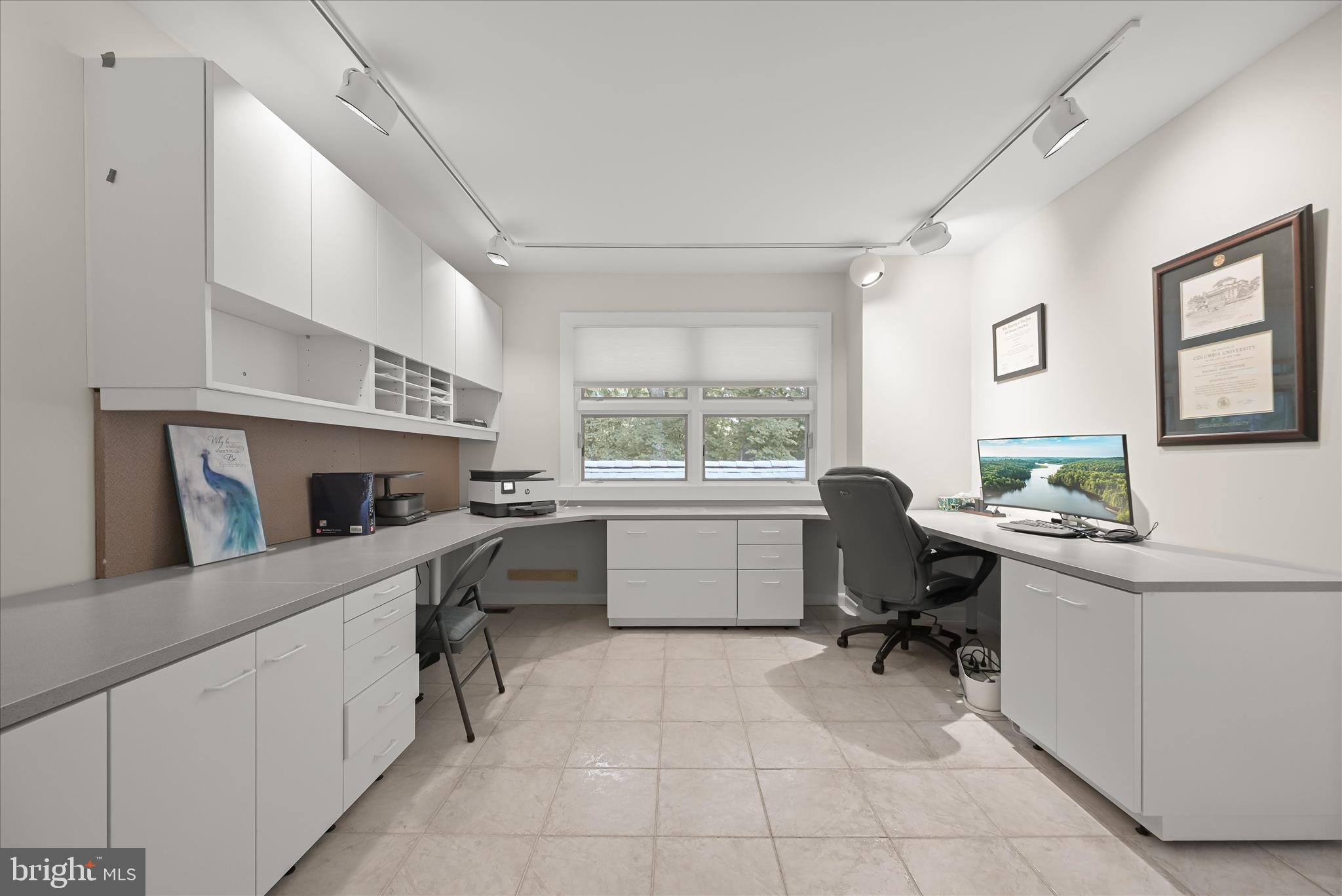 HICKORY RIDGE - Residential