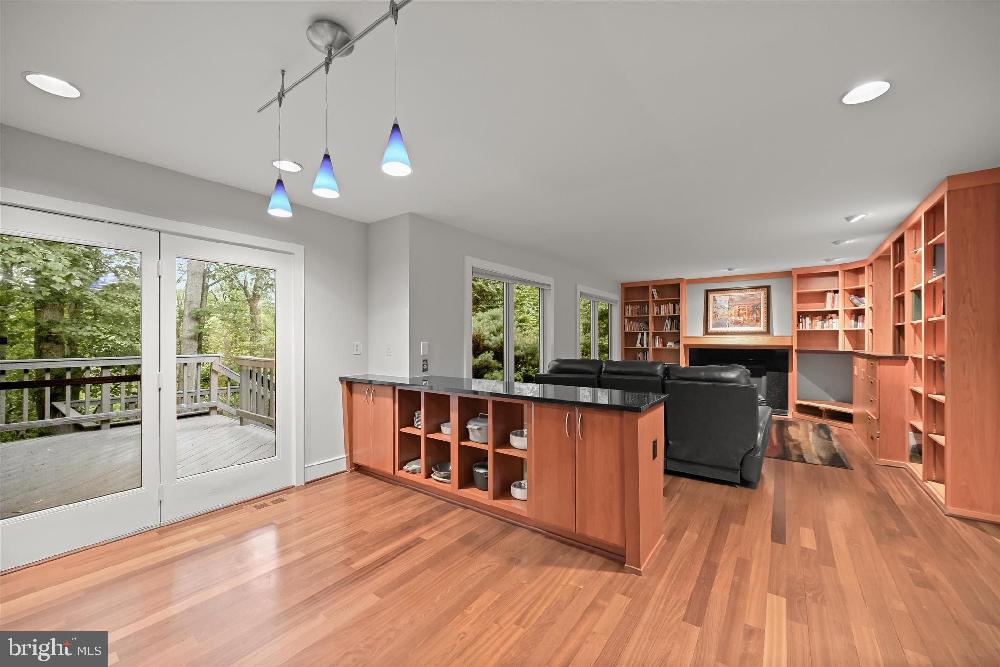 HICKORY RIDGE - Residential