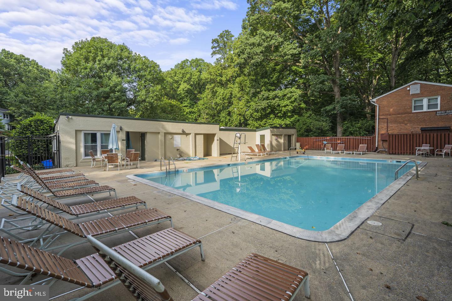 TOP OF THE PARK - Residential