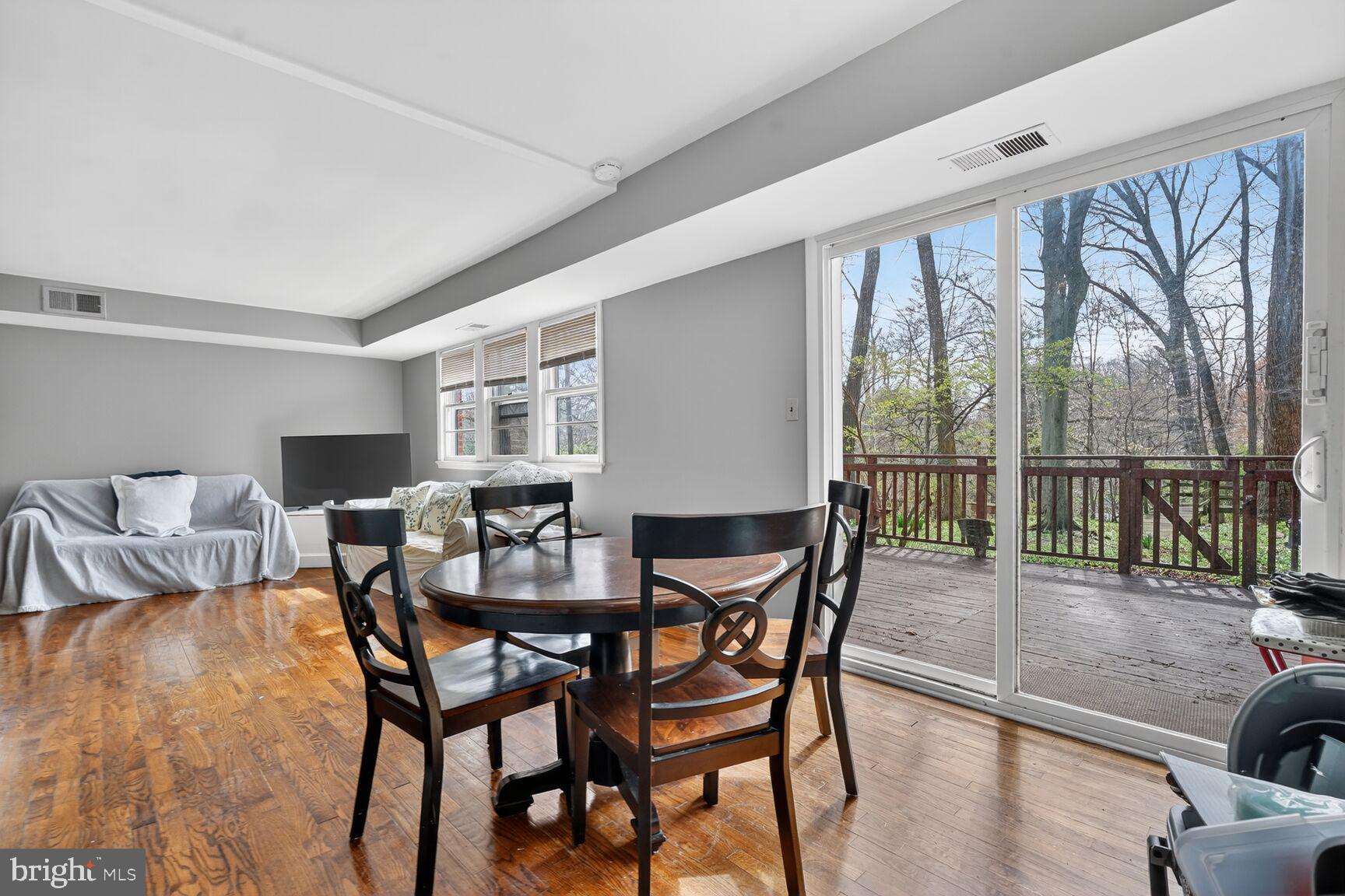 TOP OF THE PARK - Residential