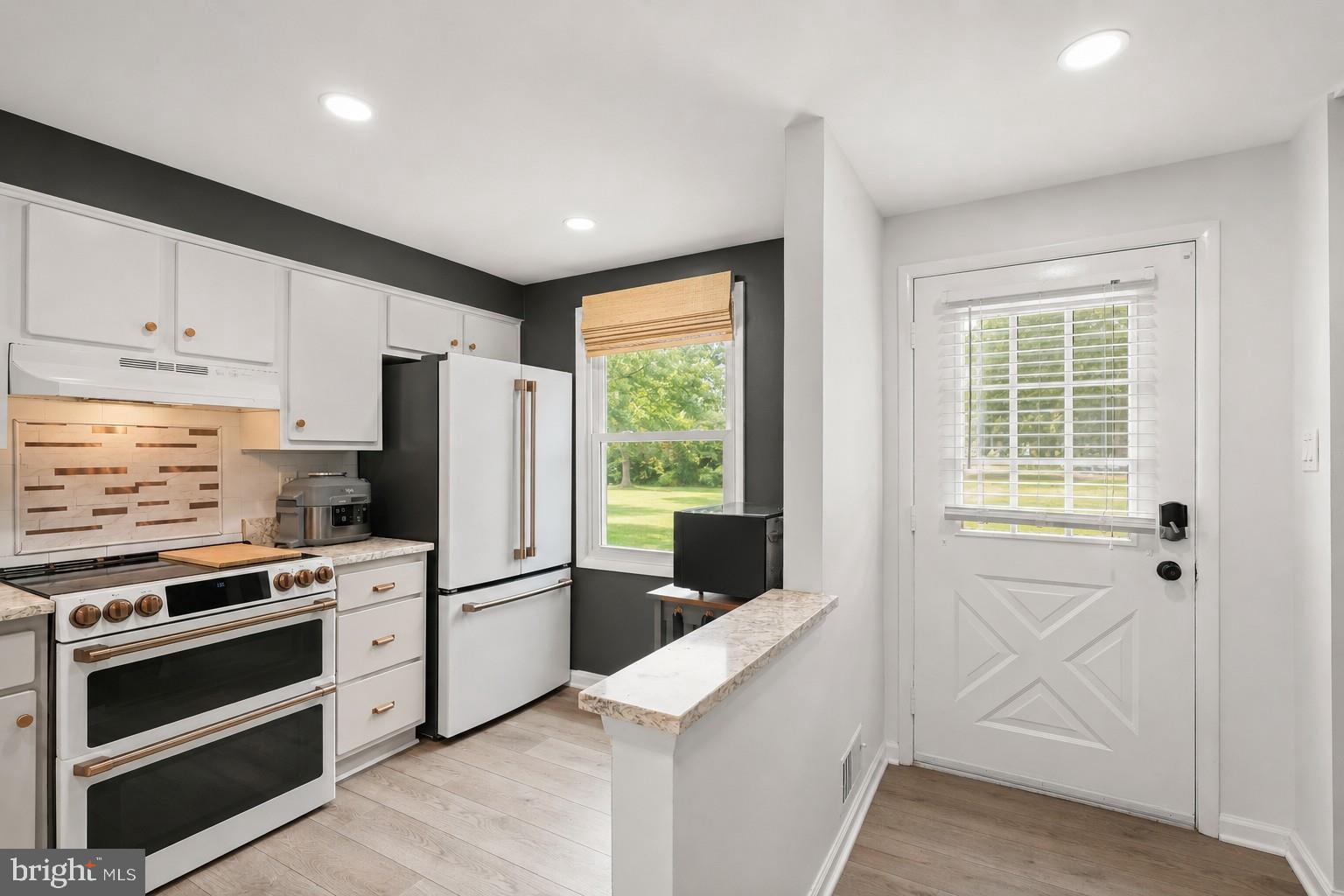 NEWINGTON FOREST - Residential