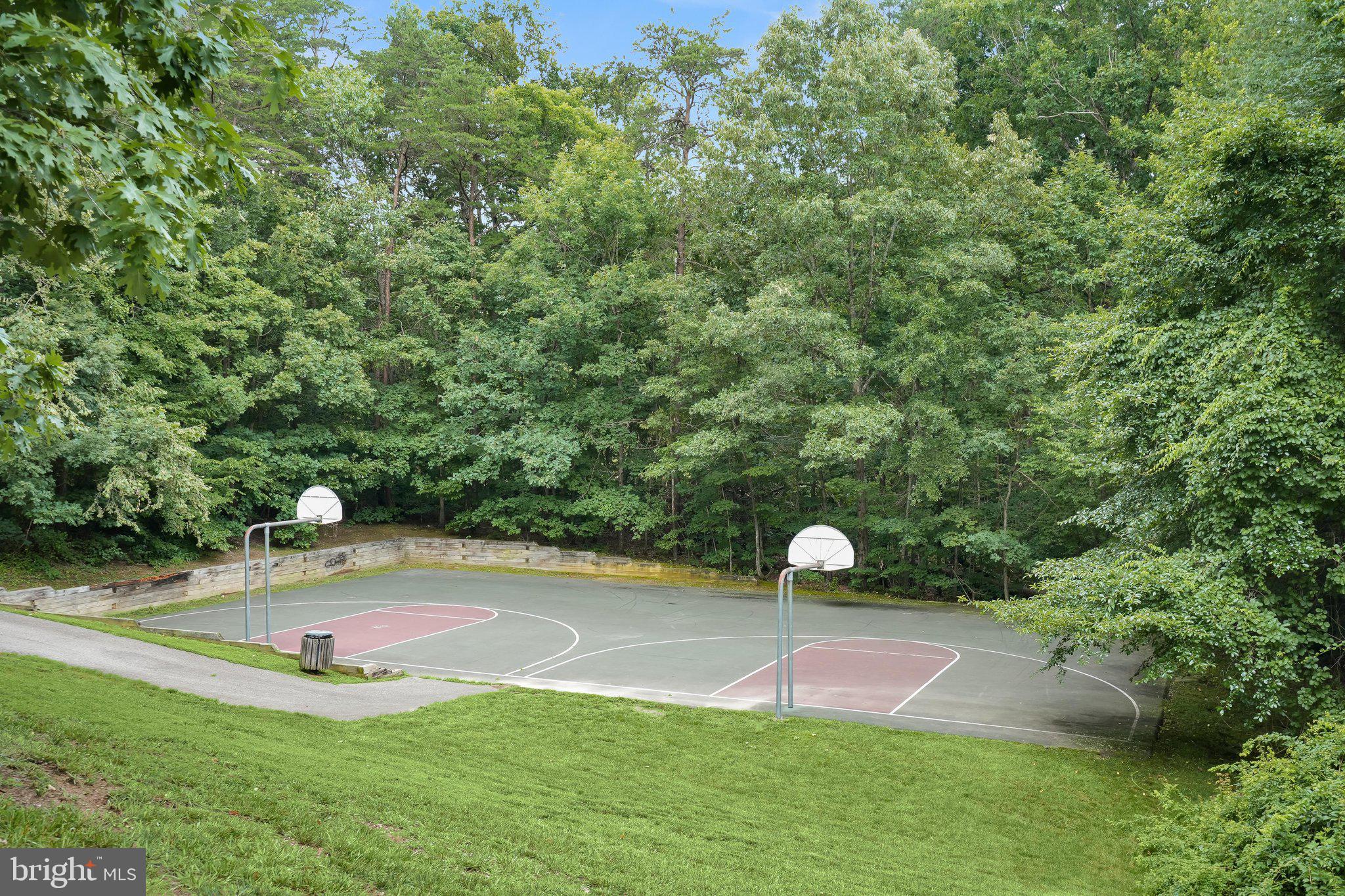 NEWINGTON FOREST - Residential