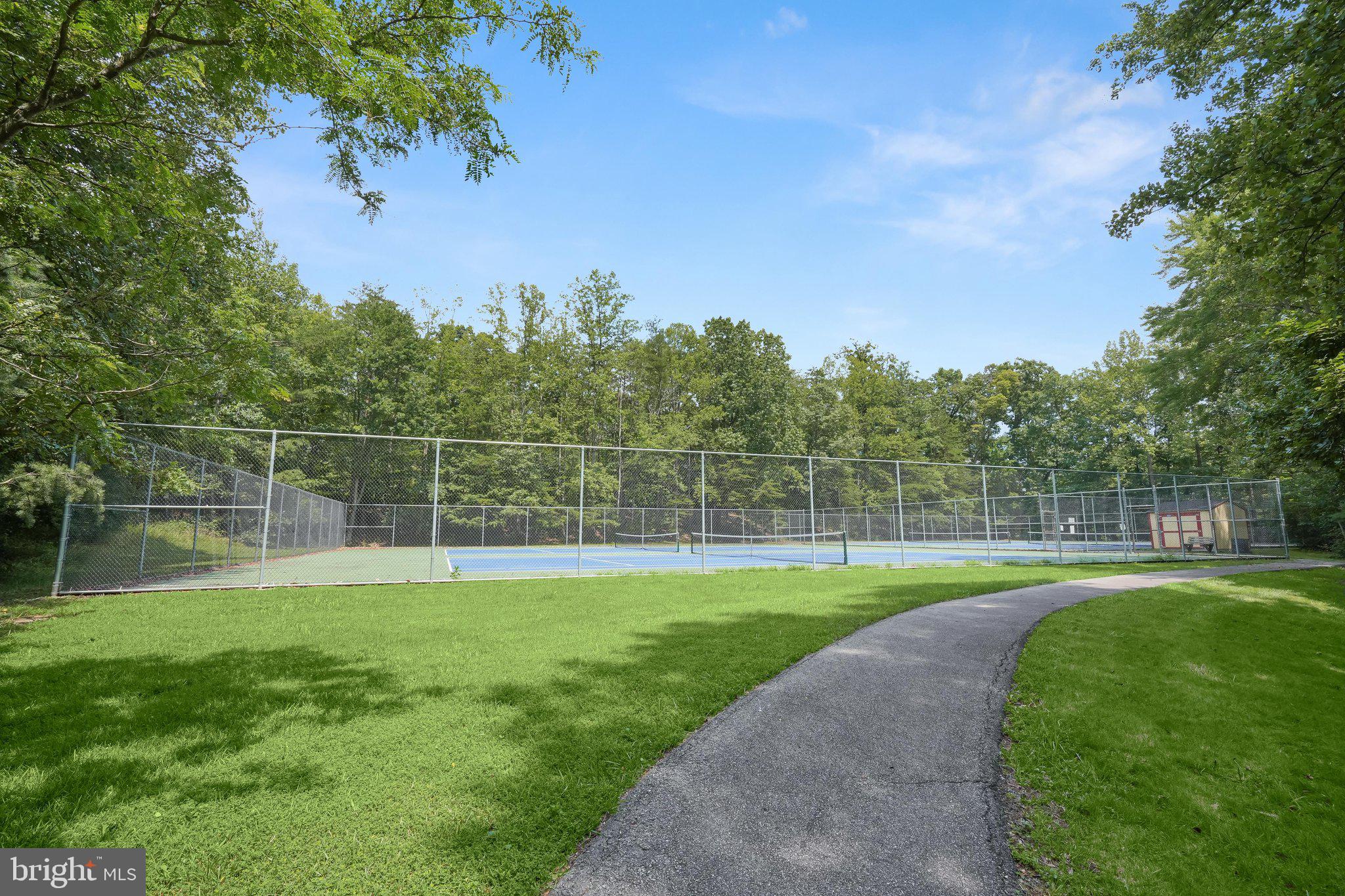 NEWINGTON FOREST - Residential