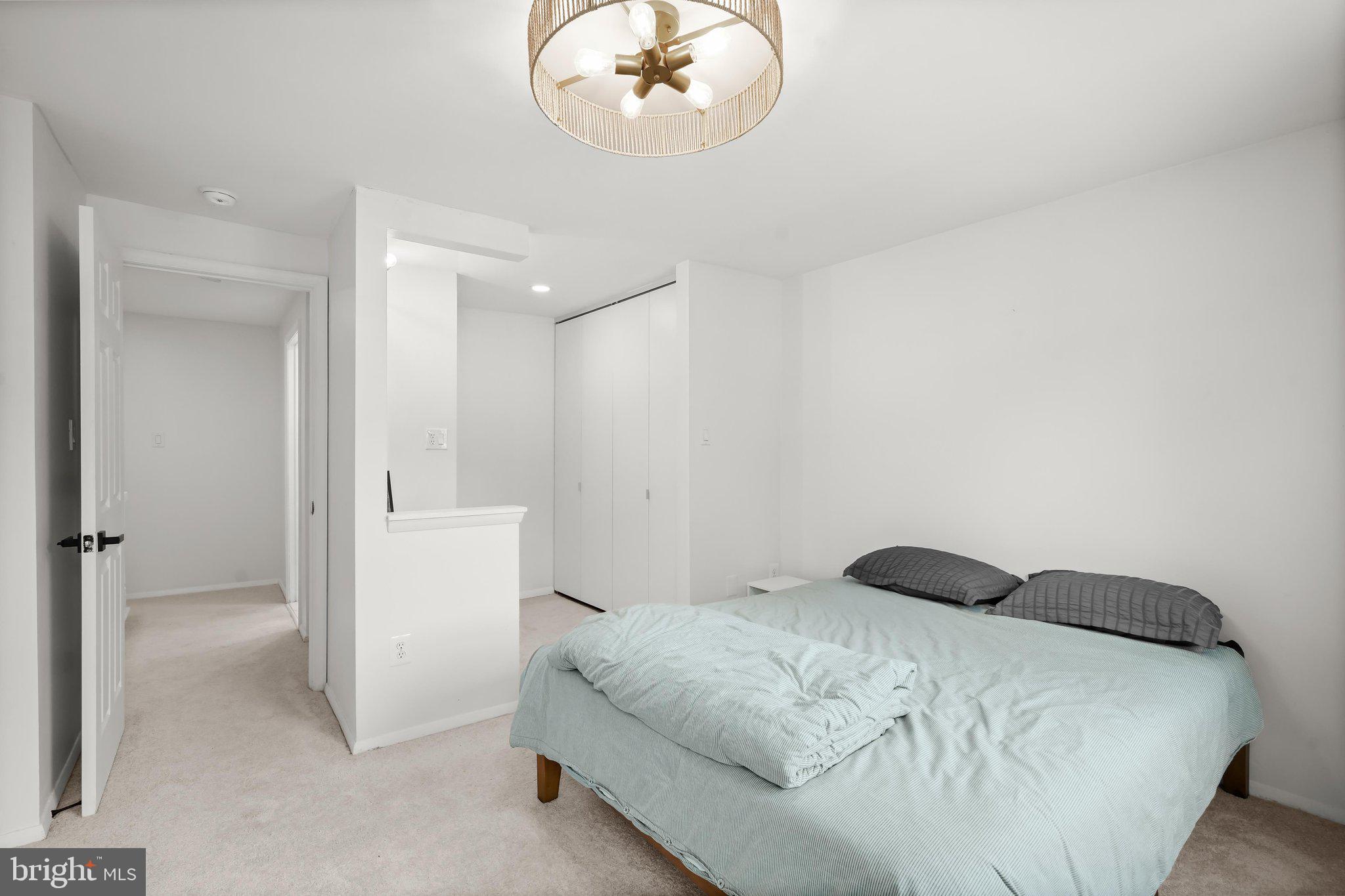 NEWINGTON FOREST - Residential