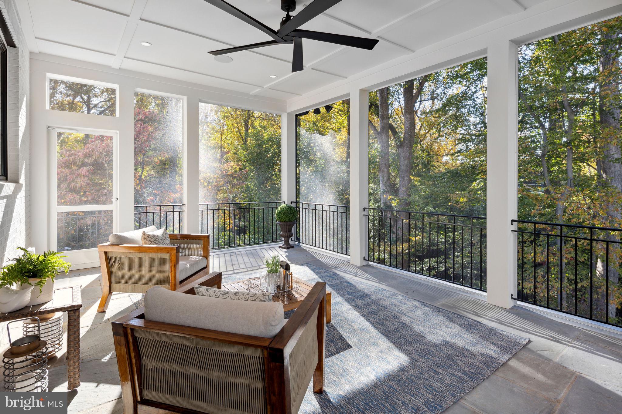 LANGLEY MANOR - Residential