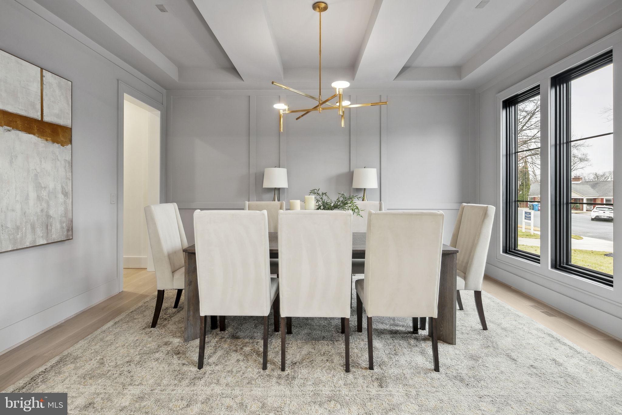 LANGLEY MANOR - Residential
