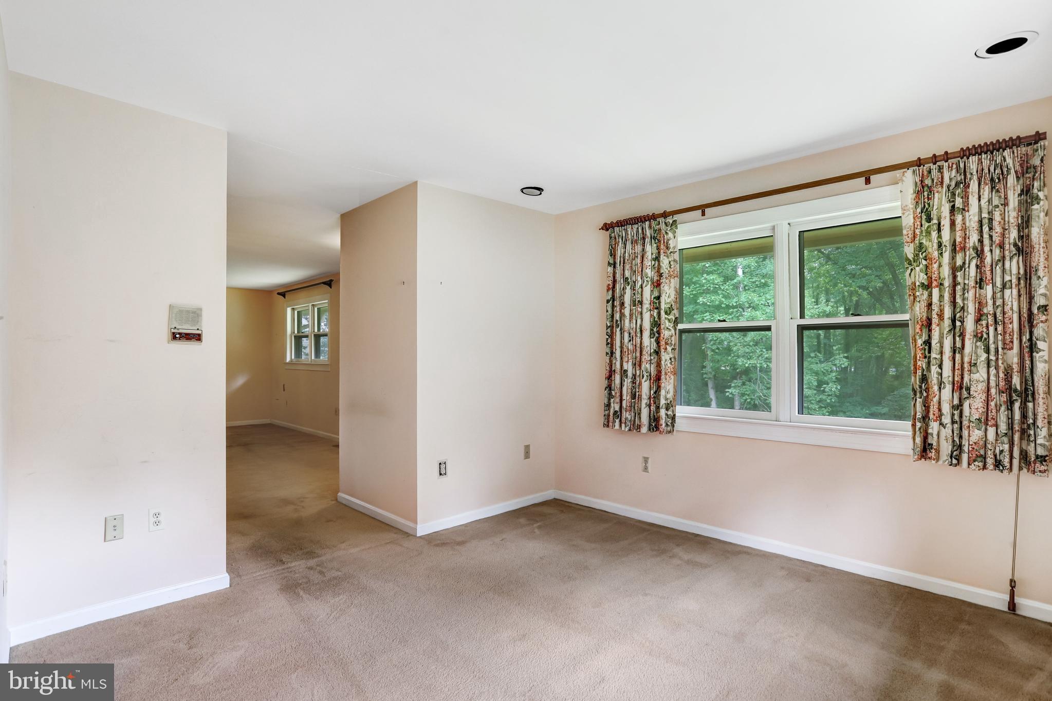 VALE WOODS KNOLLS - Residential