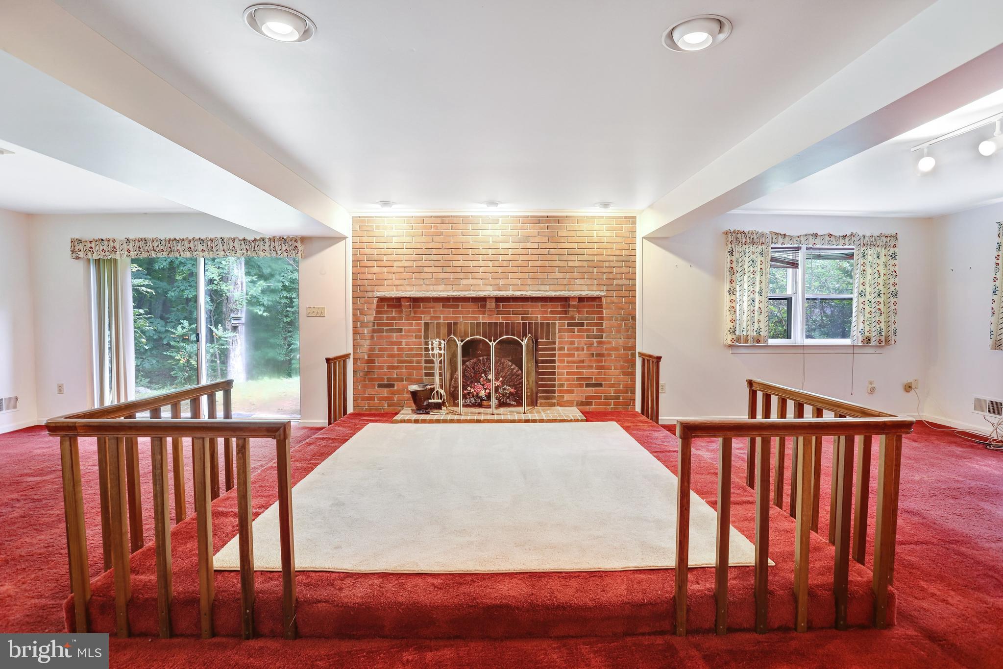 VALE WOODS KNOLLS - Residential