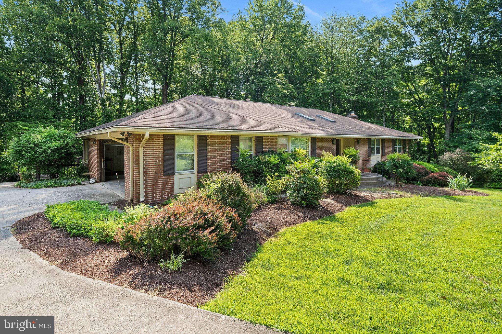 VALE WOODS KNOLLS - Residential