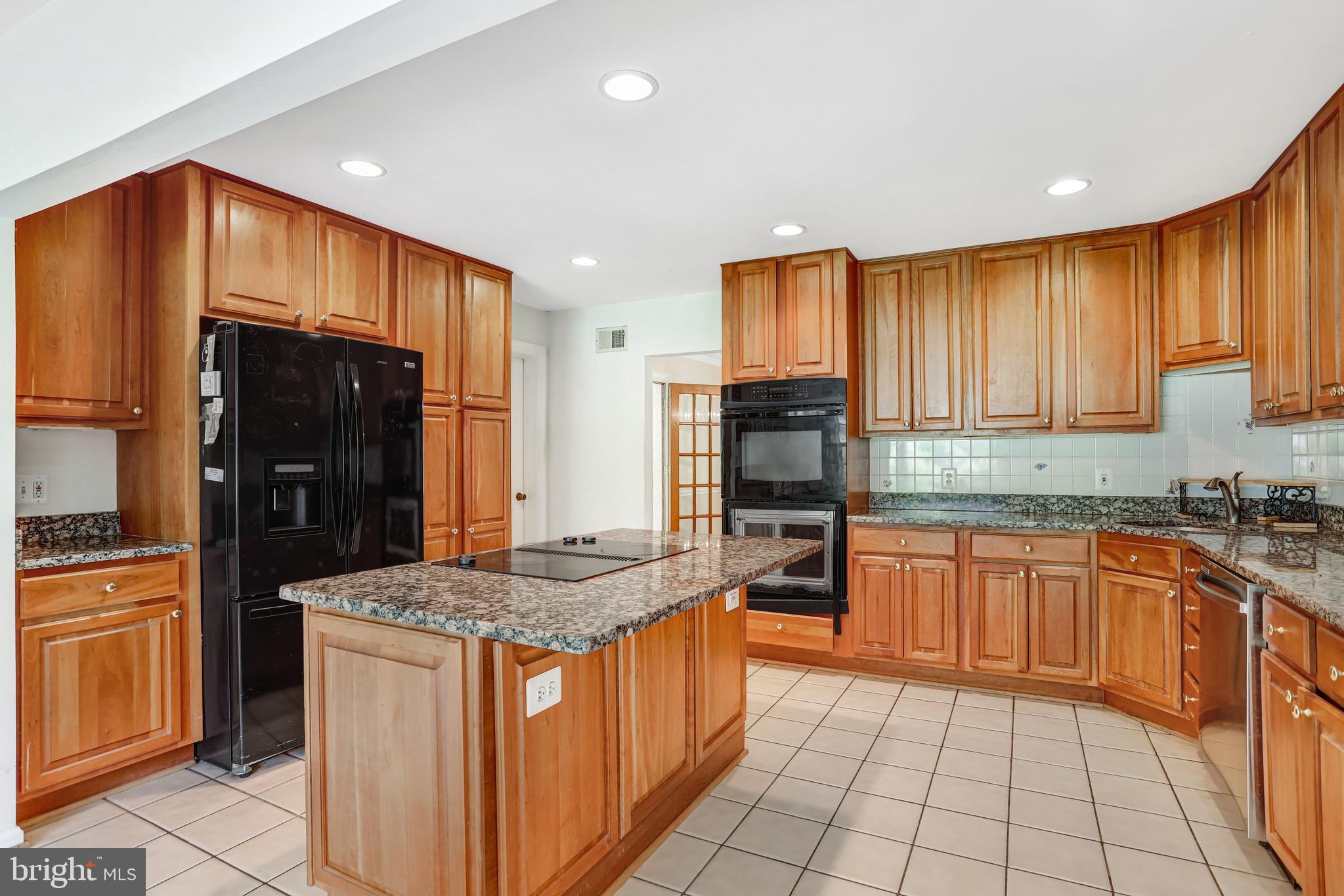 VALE WOODS KNOLLS - Residential