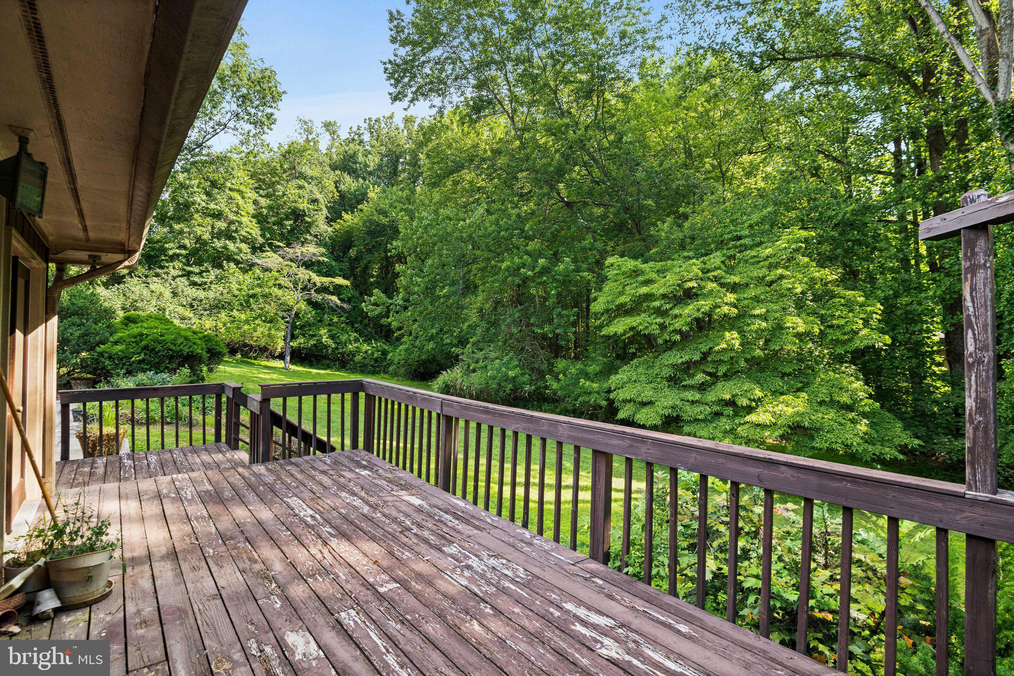 VALE WOODS KNOLLS - Residential