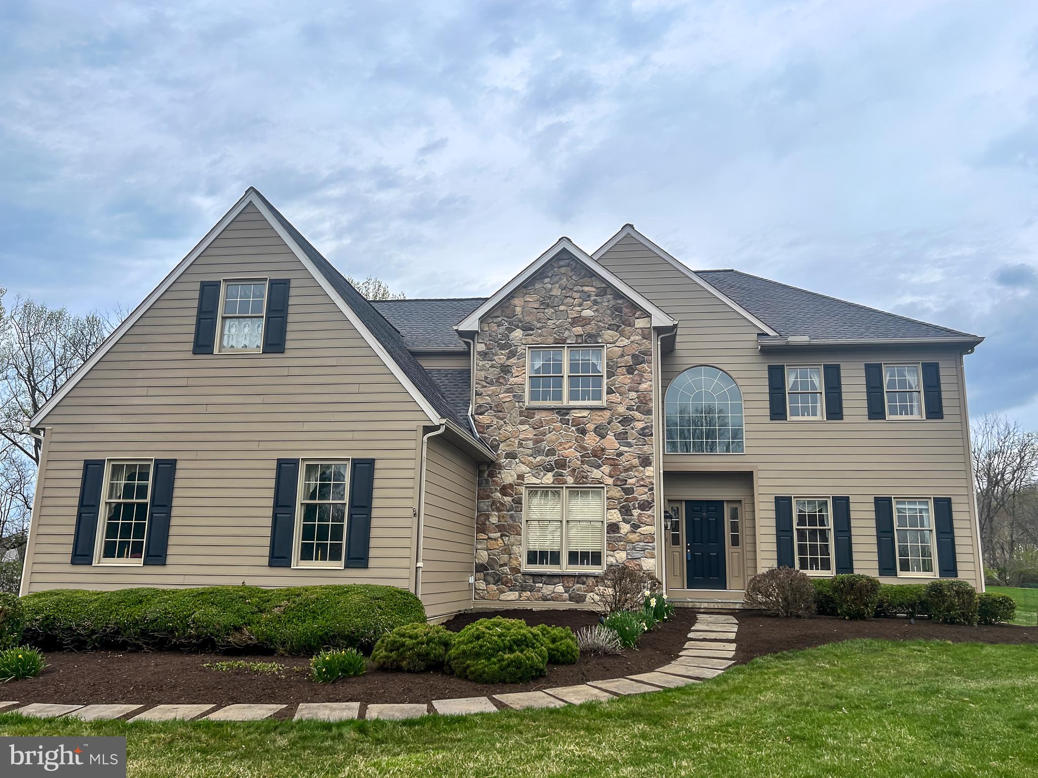 MARSHALL CREEK FAR - Residential