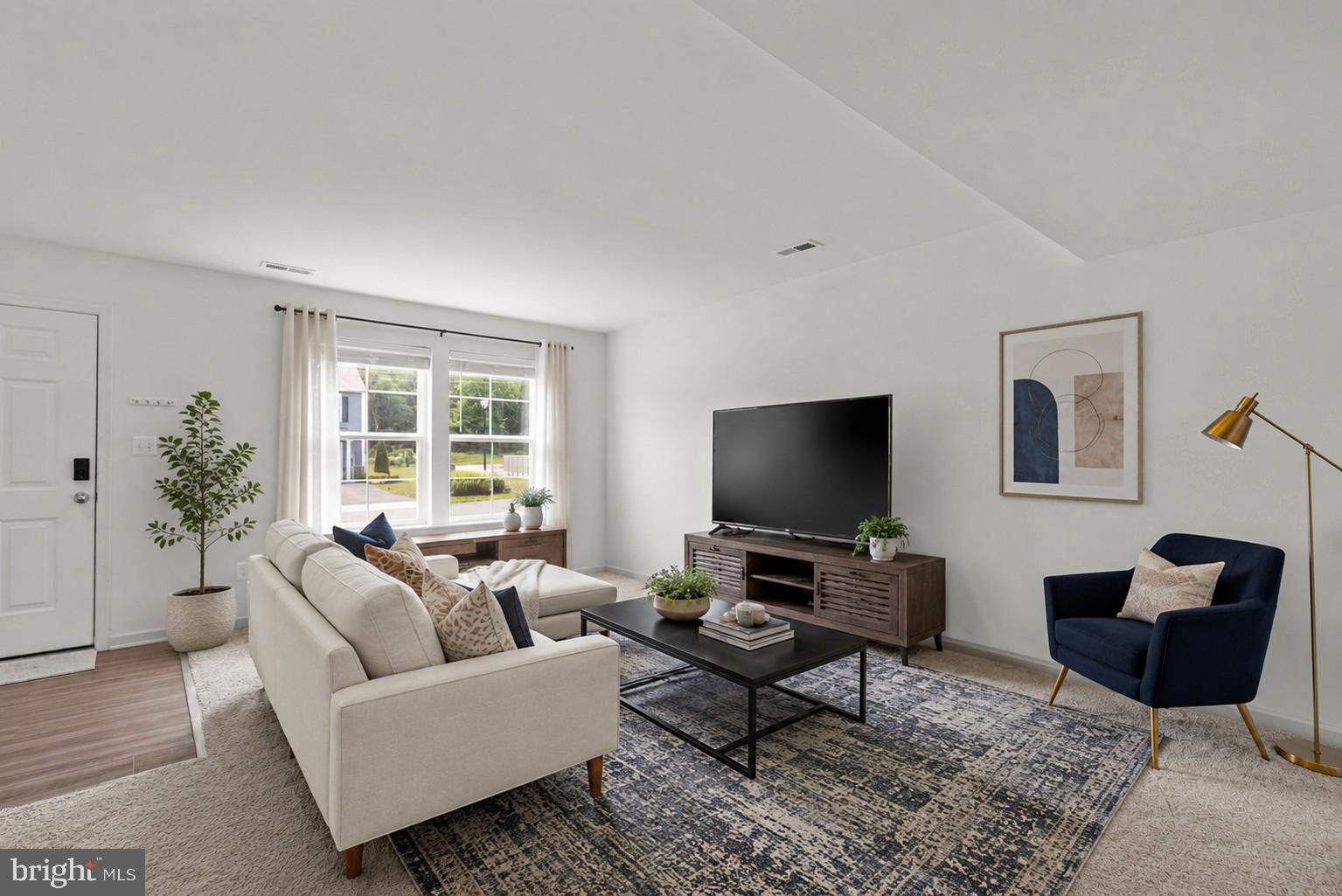 WHISPERING PINES - Residential