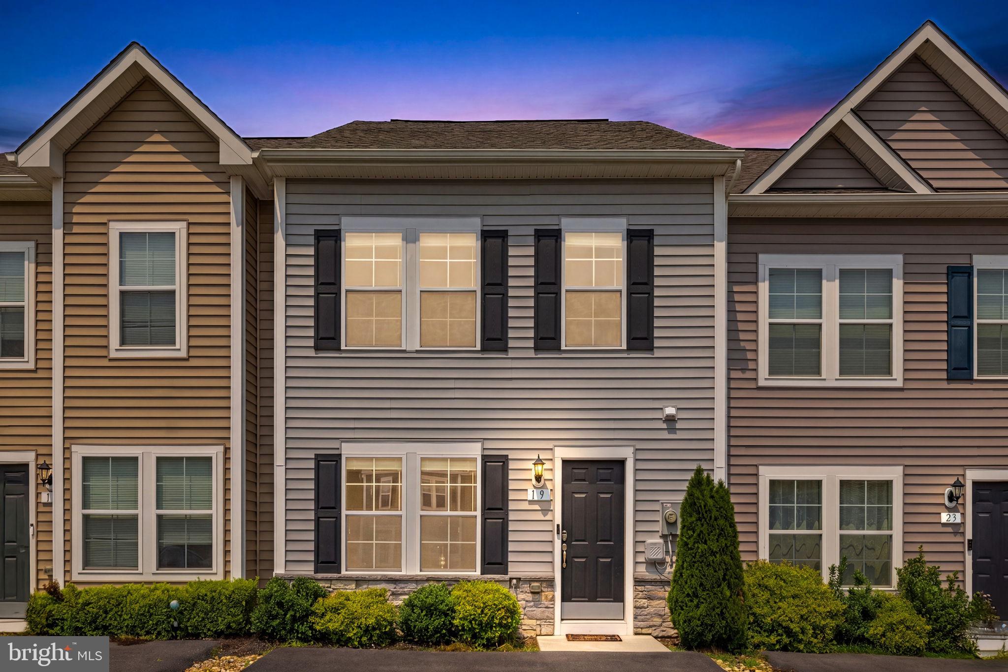 WHISPERING PINES - Residential