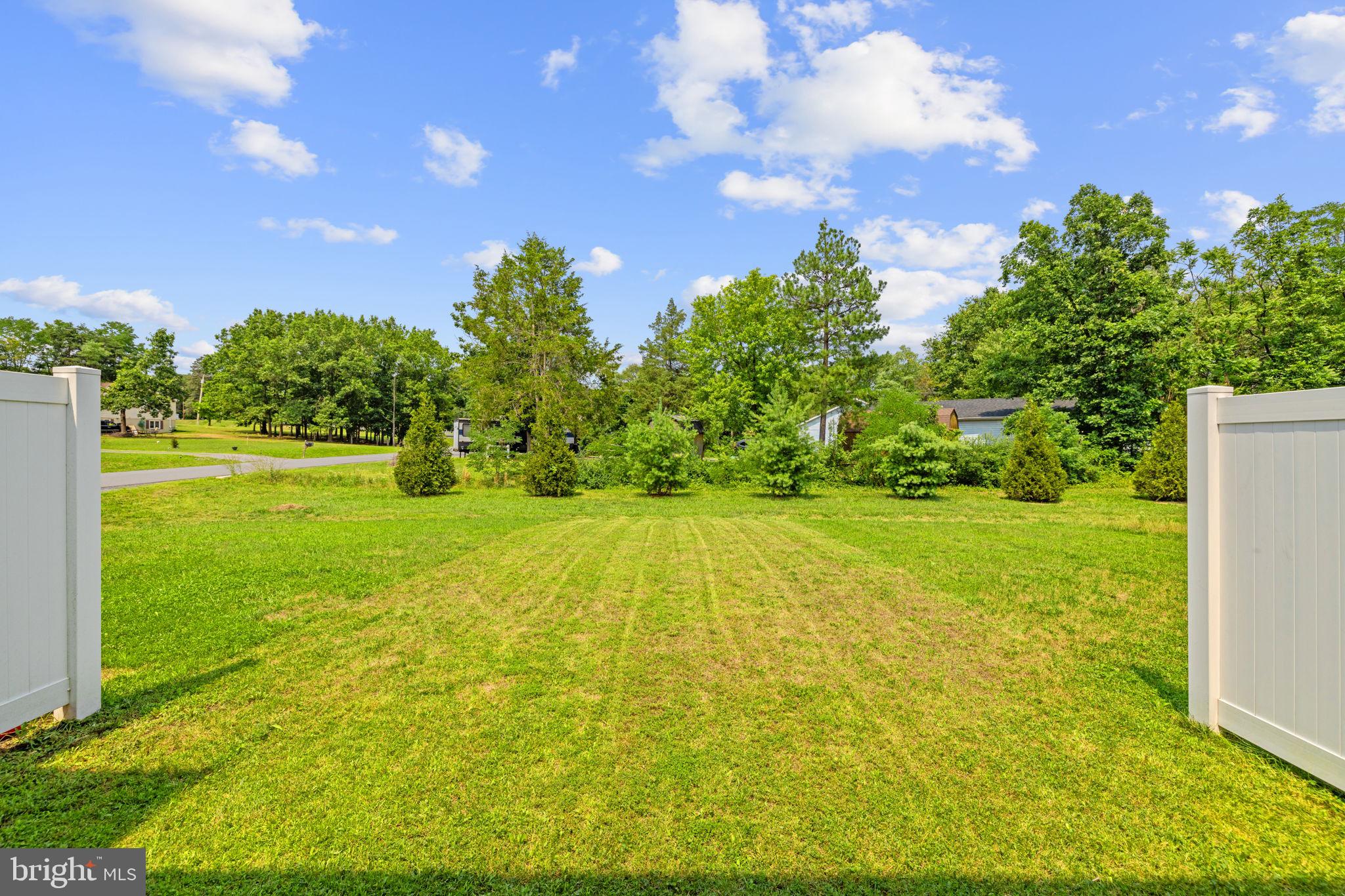 WHISPERING PINES - Residential