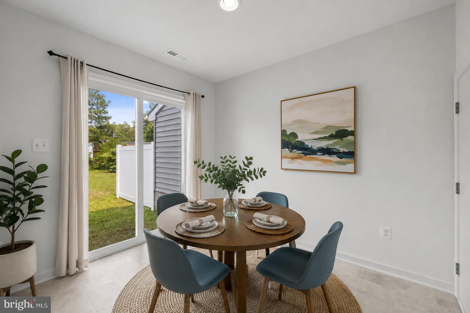 WHISPERING PINES - Residential