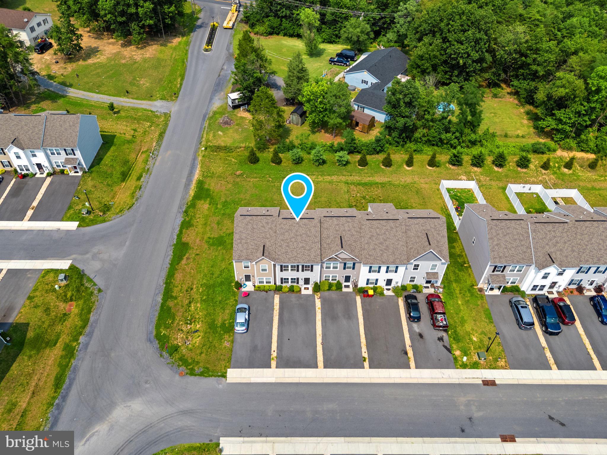 WHISPERING PINES - Residential