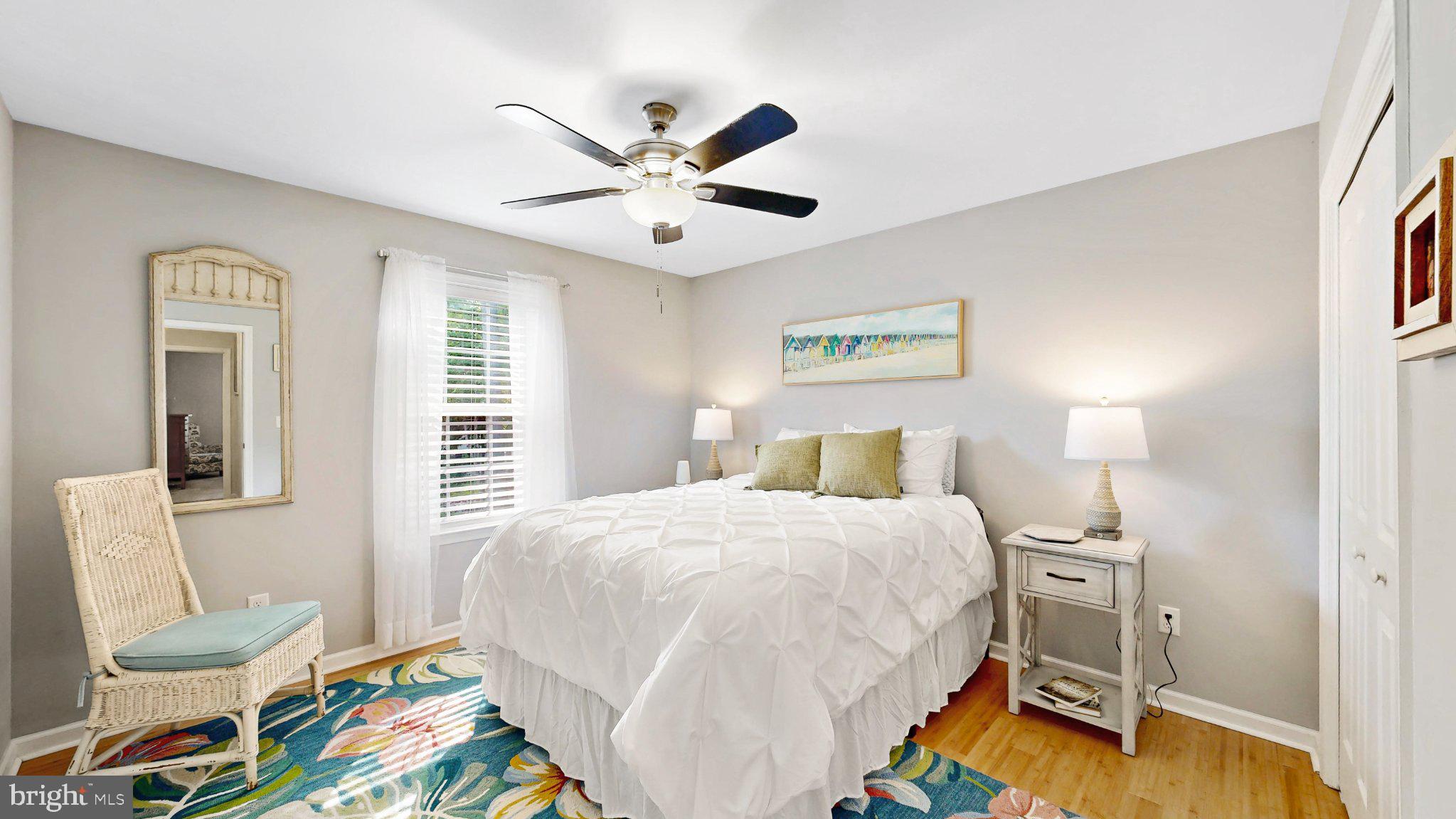 HOLLY OAK - Residential