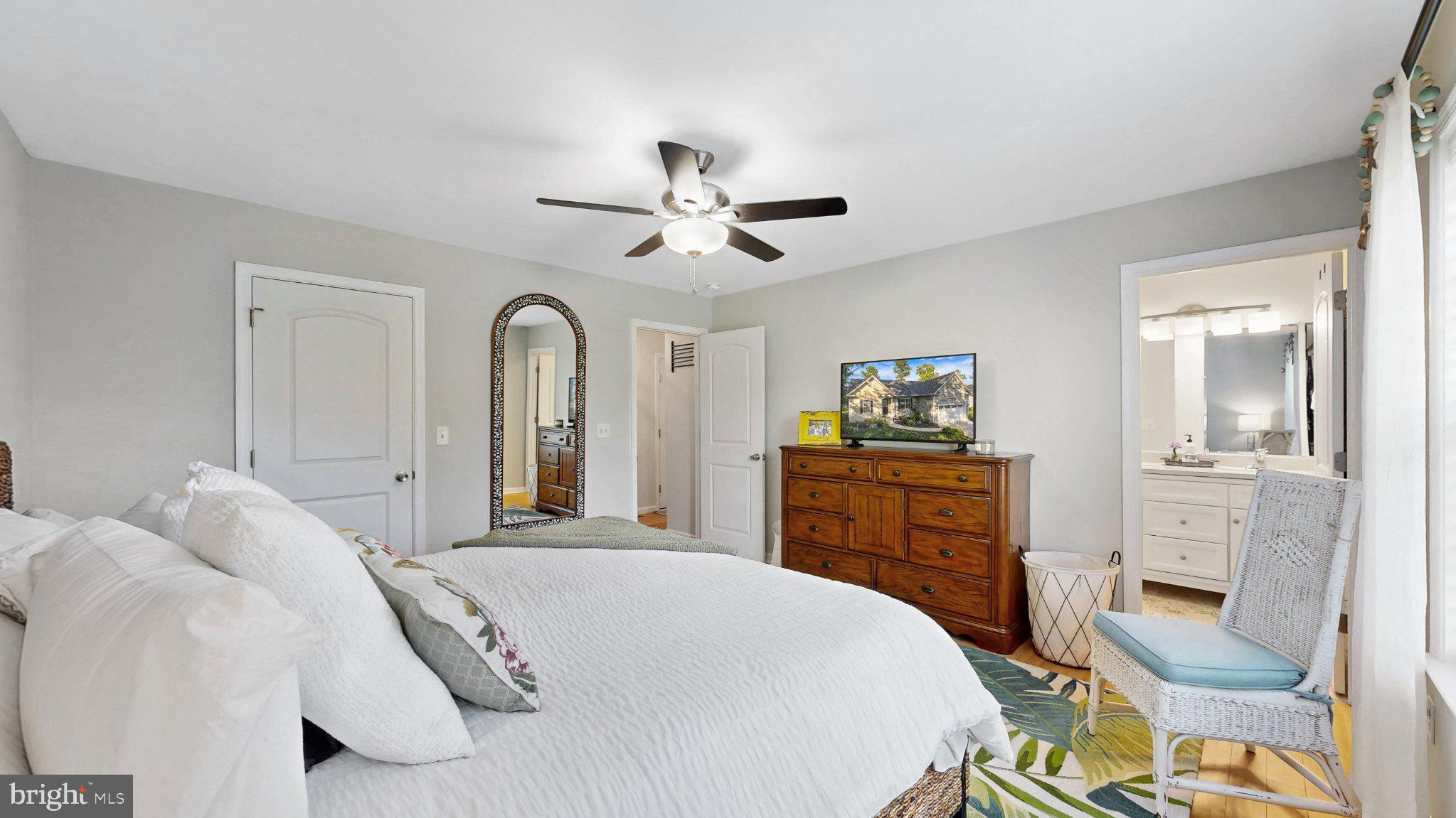 HOLLY OAK - Residential